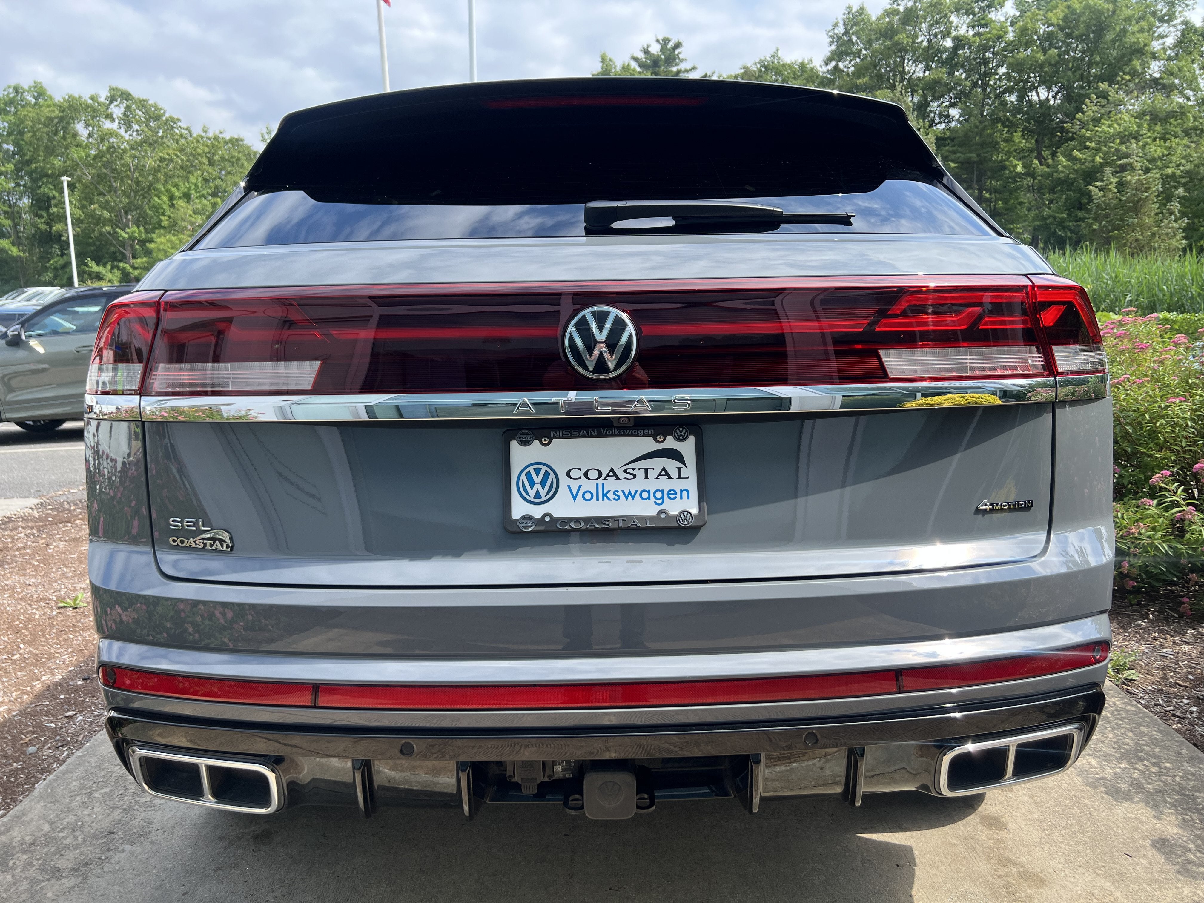2024 Volkswagen Atlas Cross Sport 2.0T SEL Premium R-Line