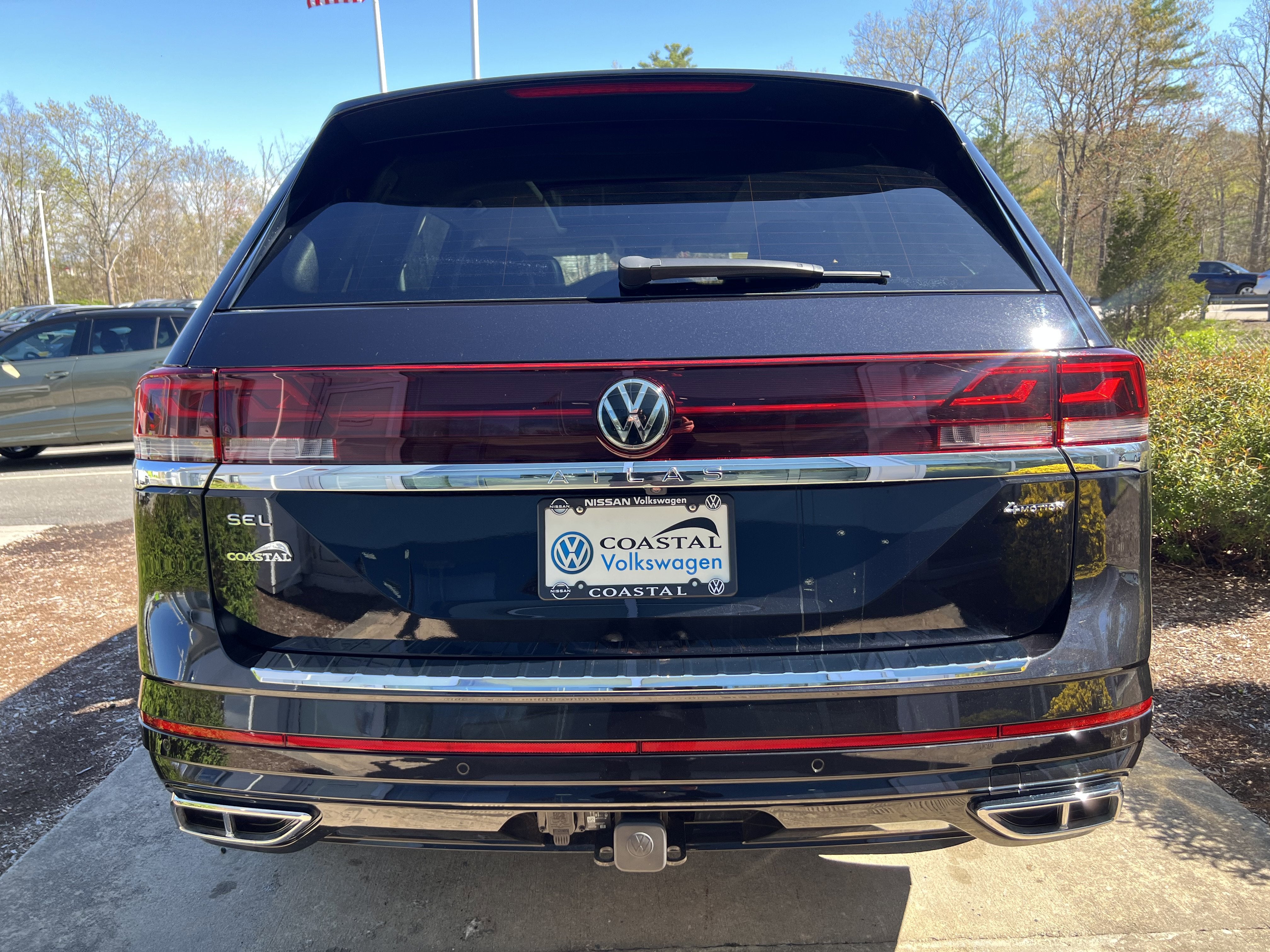 2024 Volkswagen Atlas 2.0T SEL Premium R-Line