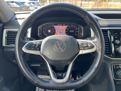 2023 Volkswagen Atlas 3.6L V6 SEL Premium R-Line w/captains chairs