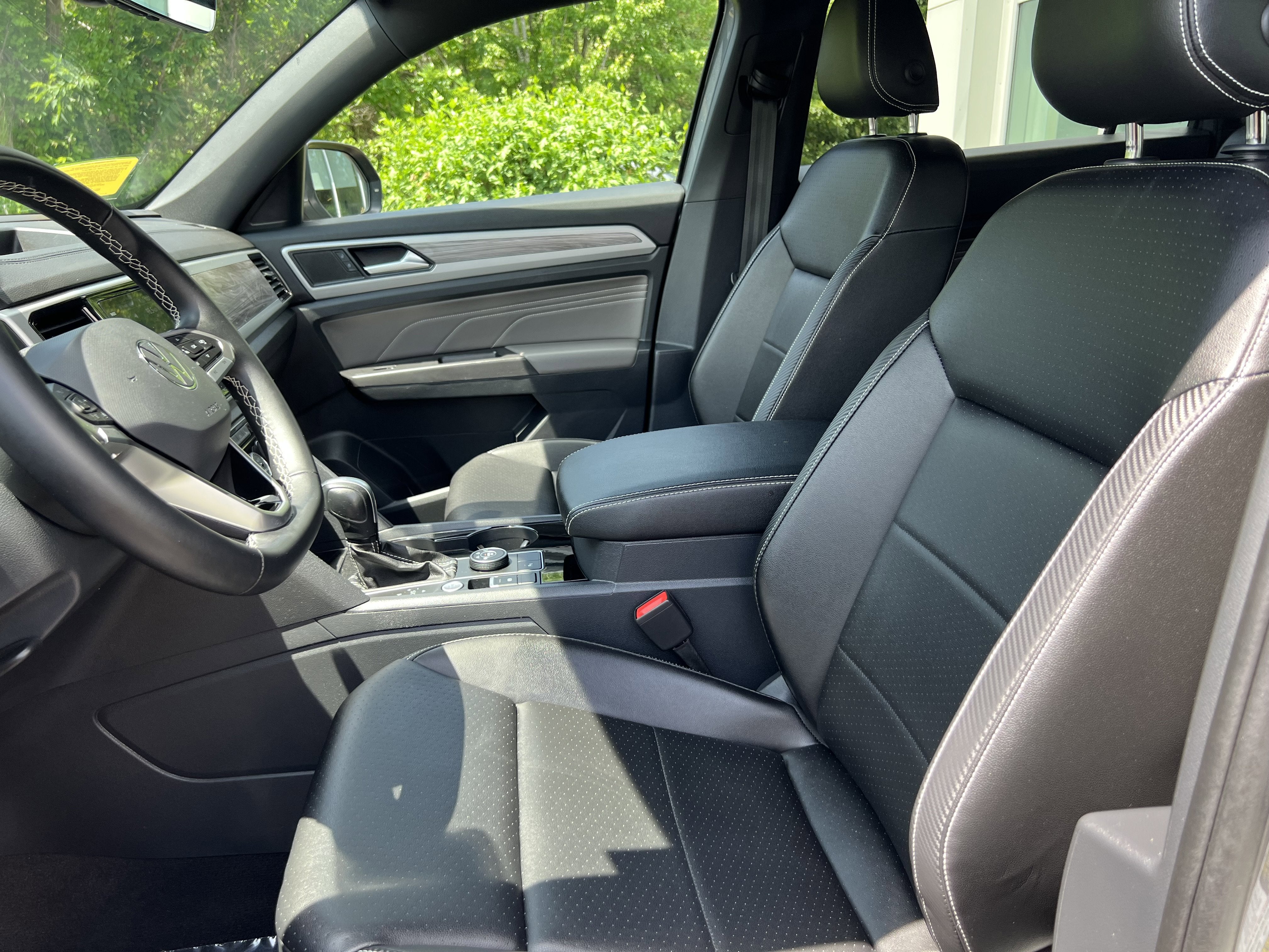 2023 Volkswagen Atlas Cross Sport 2.0T SE w/Technology