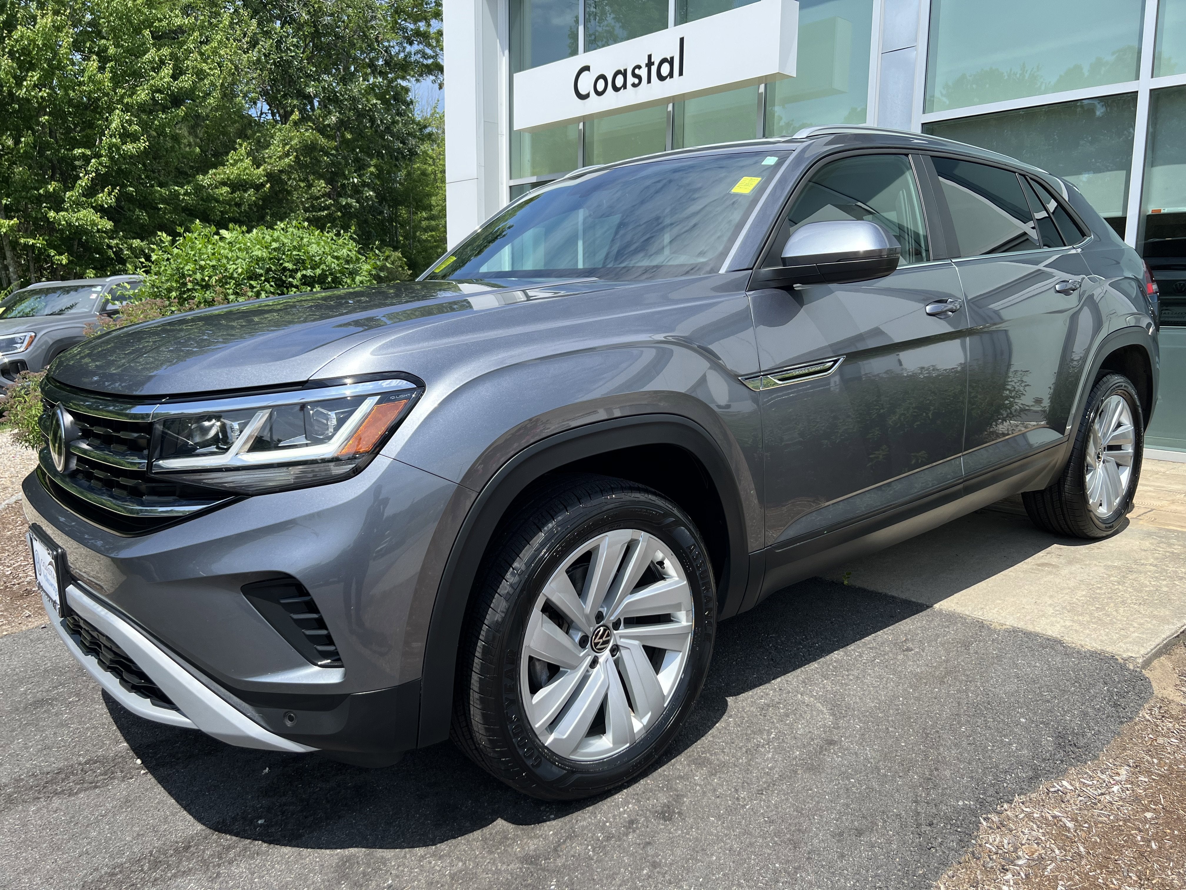 2023 Volkswagen Atlas Cross Sport 2.0T SE w/Technology