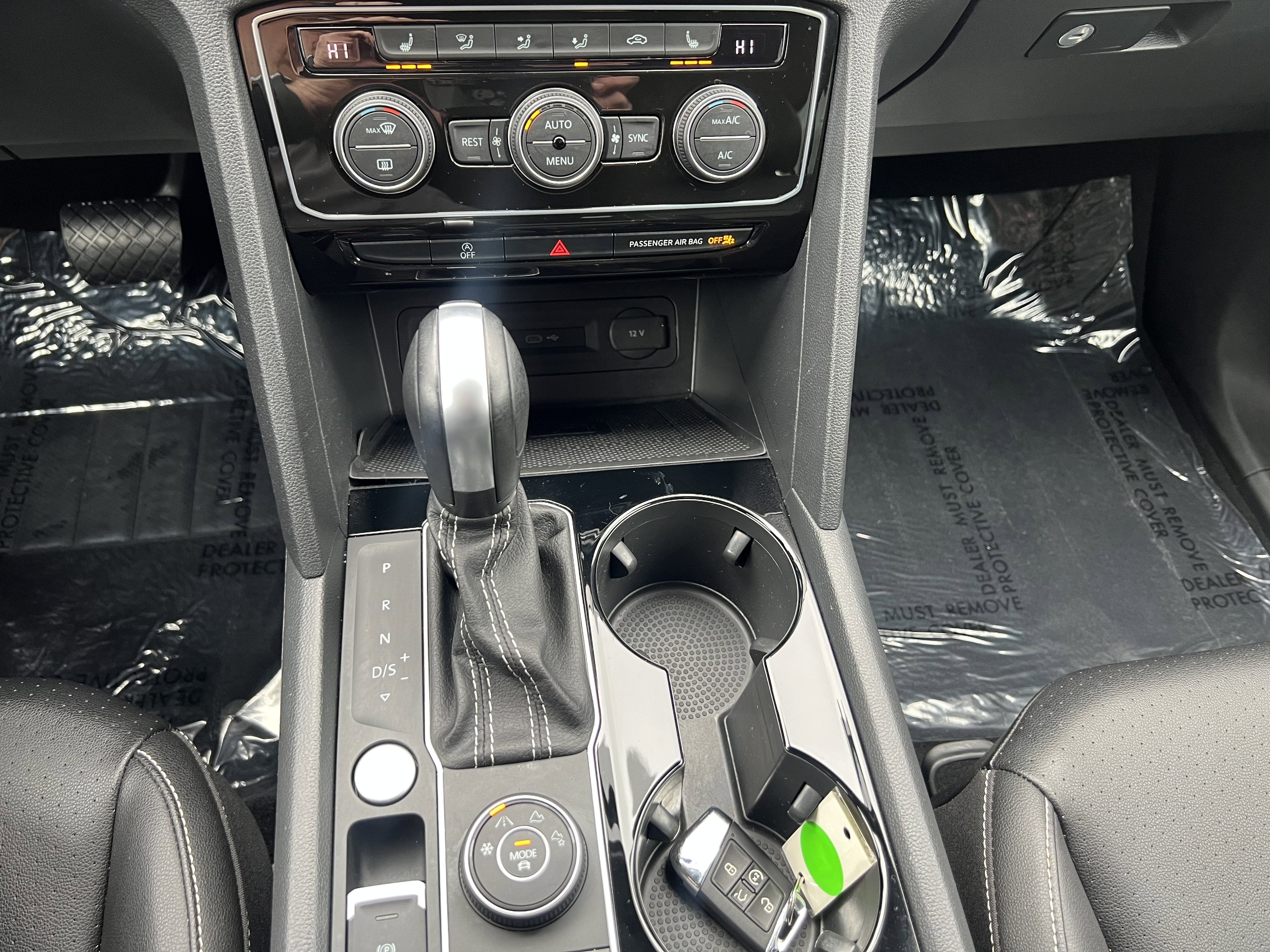 2023 Volkswagen Atlas 2.0T SE w/Technology