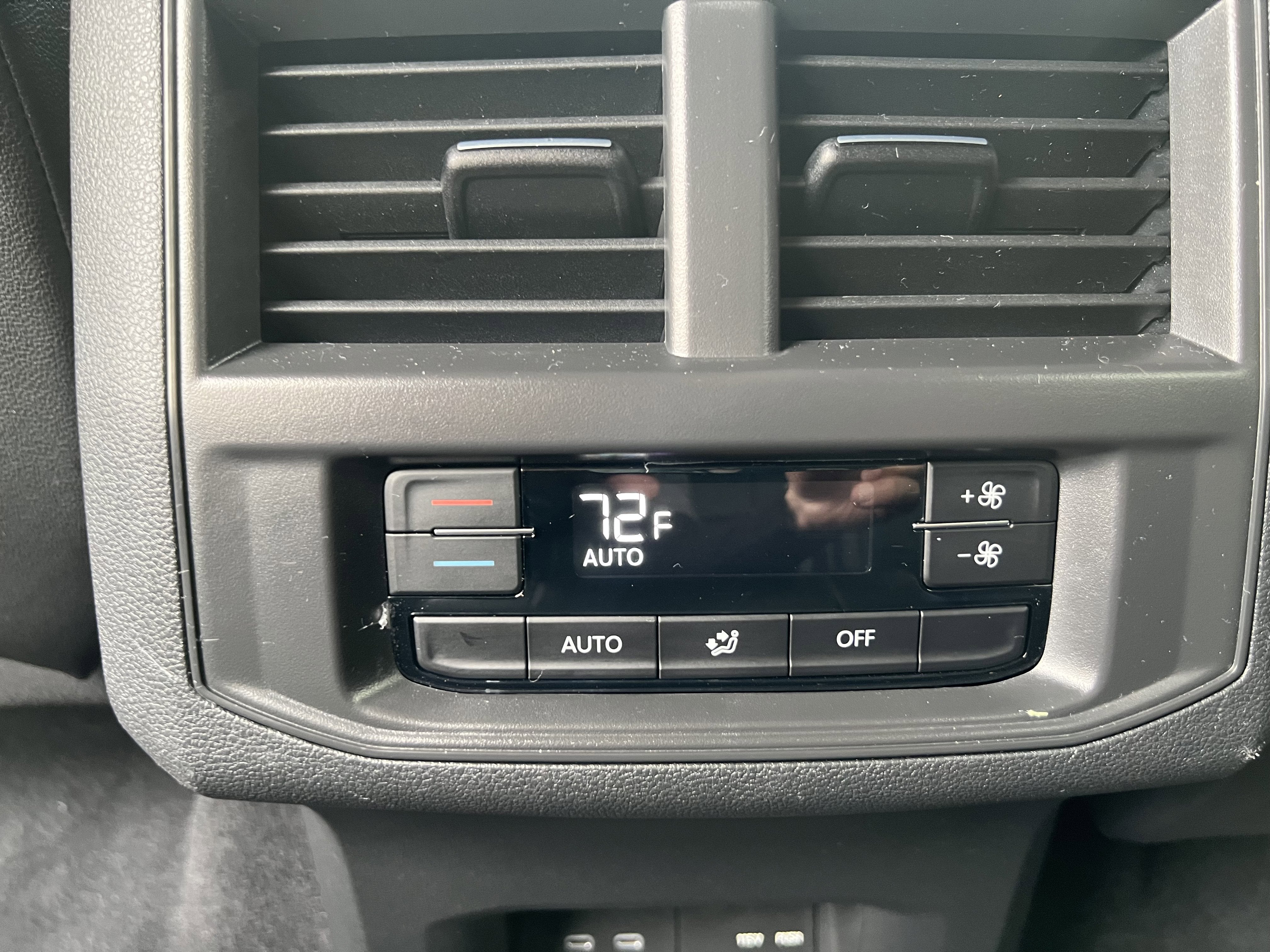 2023 Volkswagen Atlas 2.0T SE w/Technology