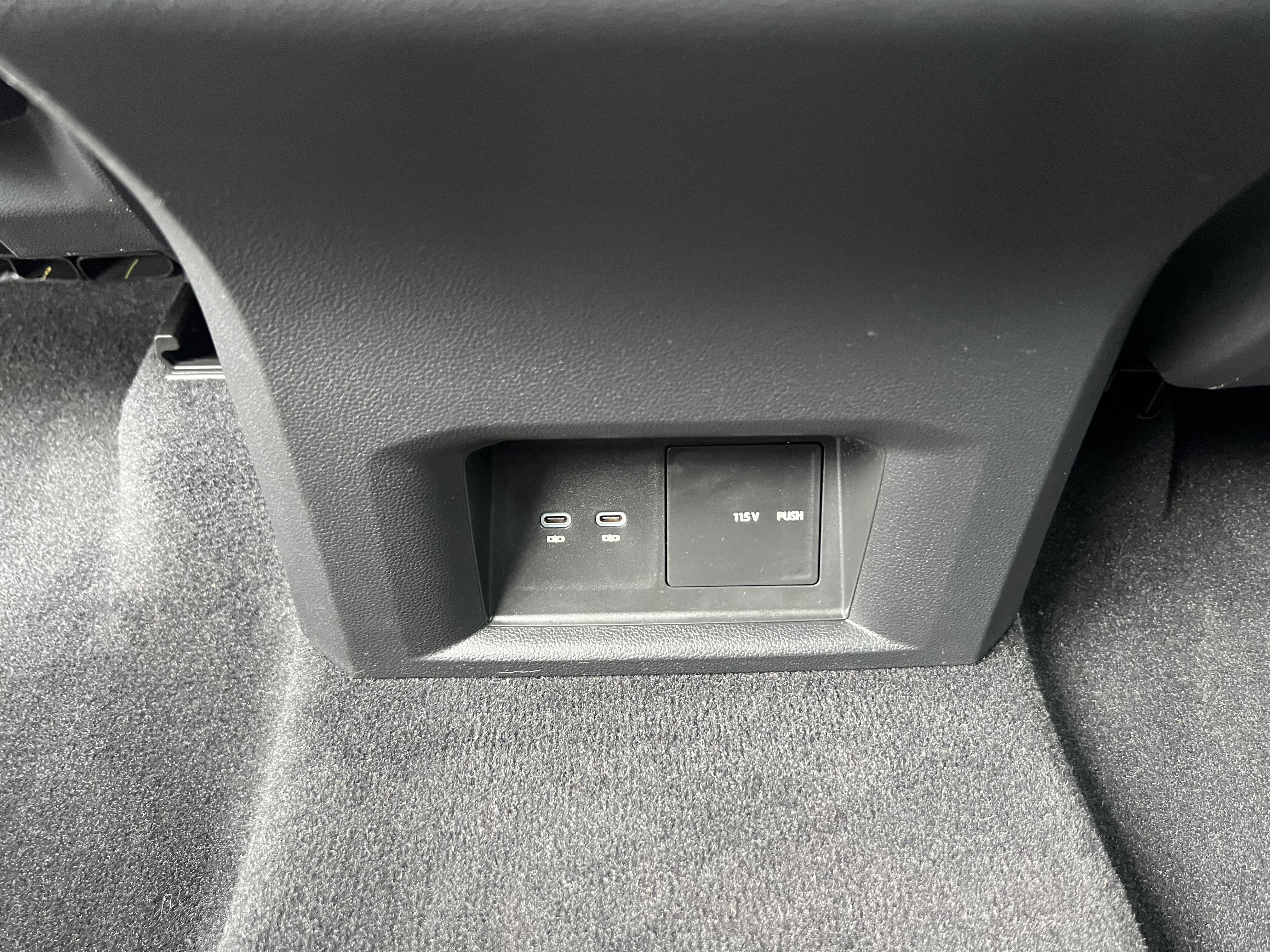 2023 Volkswagen Atlas 2.0T SE w/Technology
