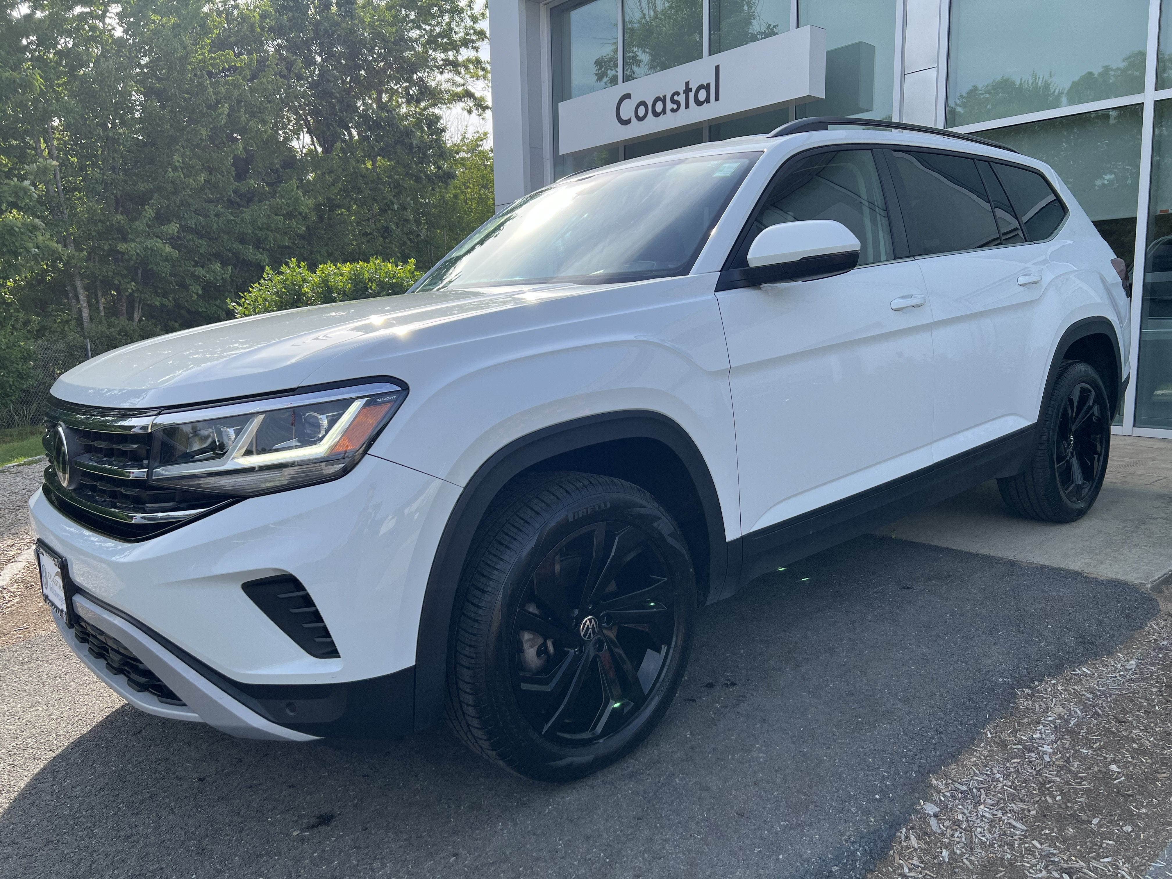2023 Volkswagen Atlas 3.6L V6 SE w/Technology W/Black Wheel Package