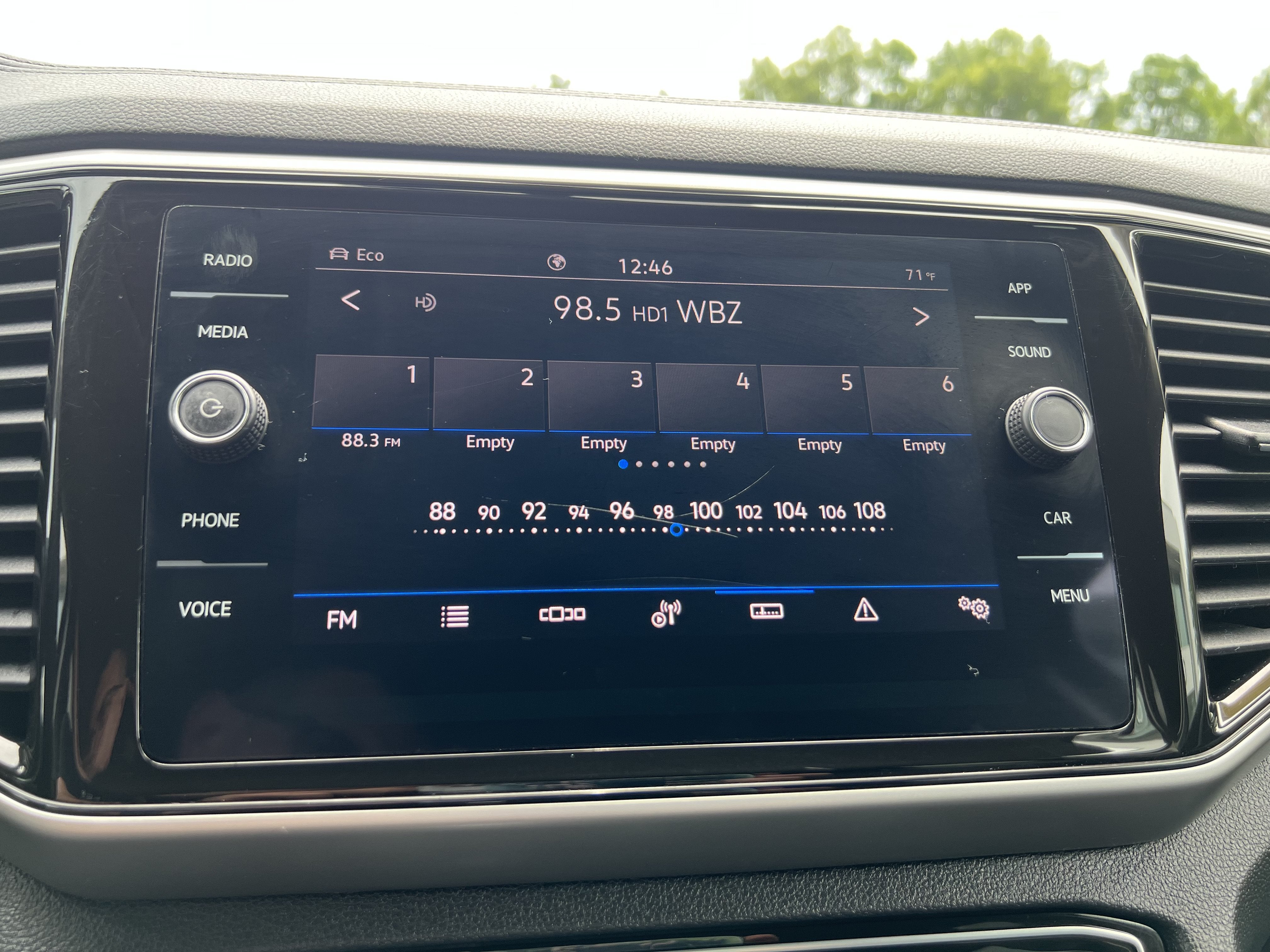 2023 Volkswagen Atlas 3.6L V6 SE w/Technology