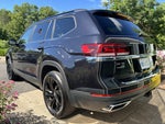 2023 Volkswagen Atlas 3.6L V6 SE w/Technology W/Black Wheel Package