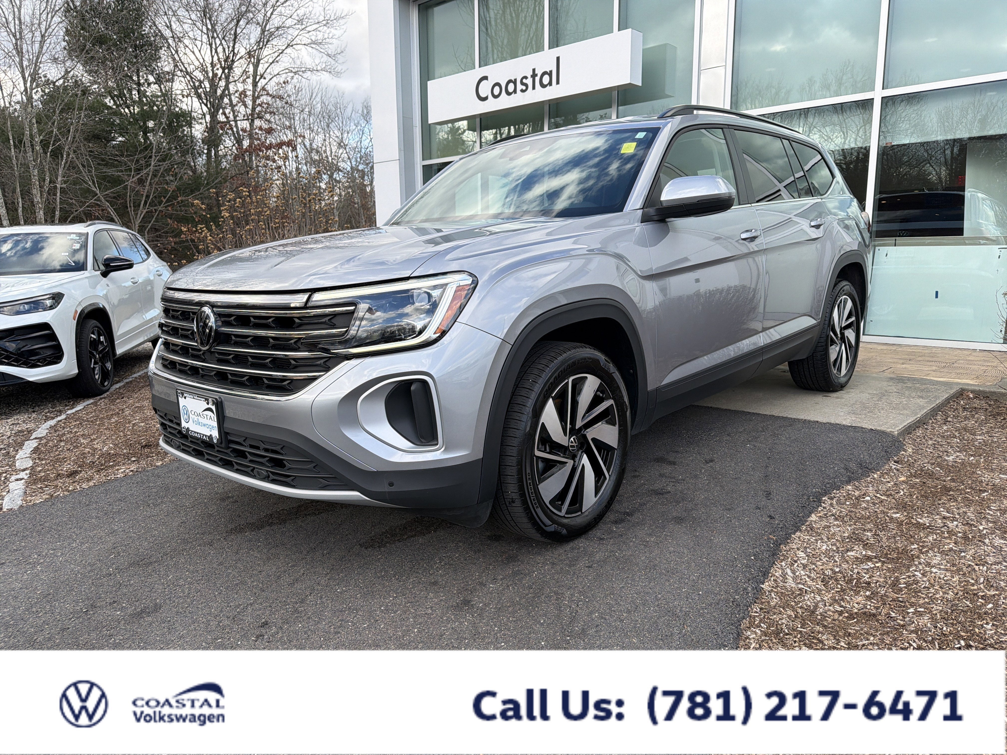 2024 Volkswagen Atlas 2.0T SE w/Technology w/ Captains Chairs