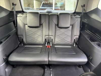 2024 Volkswagen Atlas 2.0T SE w/Technology w/ Captains Chairs