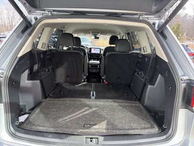 2024 Volkswagen Atlas 2.0T SE w/Technology w/ Captains Chairs