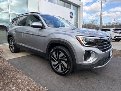 2024 Volkswagen Atlas 2.0T SE w/Technology w/ Captains Chairs