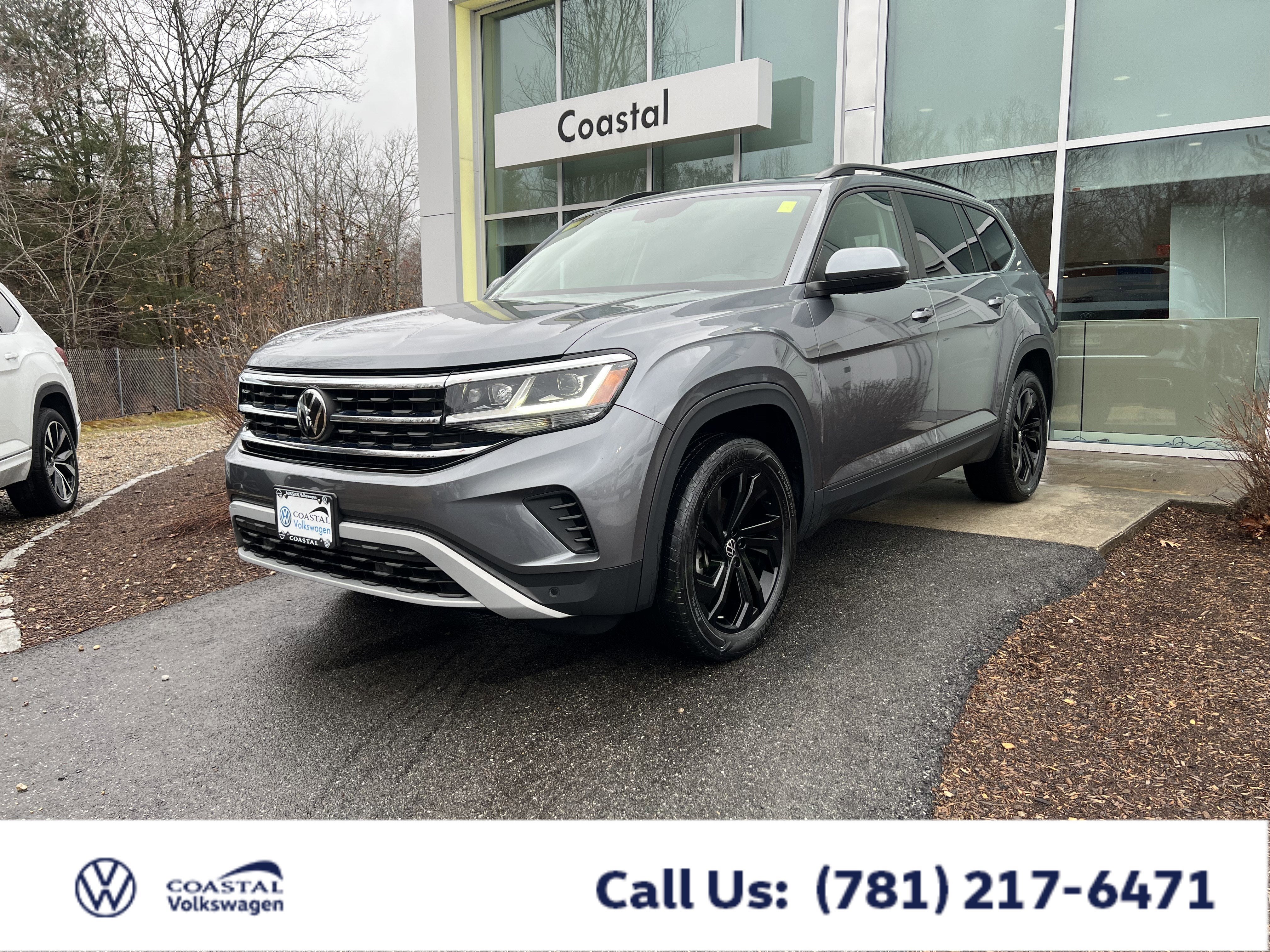 2023 Volkswagen Atlas 3.6L V6 SE w/Technology w/panoramic sunroof
