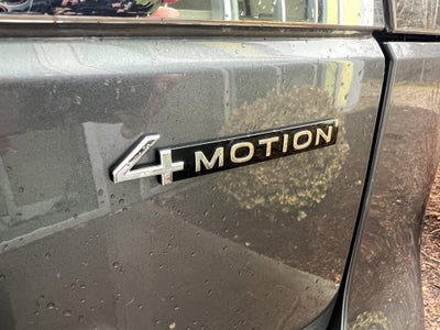 2023 Volkswagen Atlas 3.6L V6 SE w/Technology w/panoramic sunroof