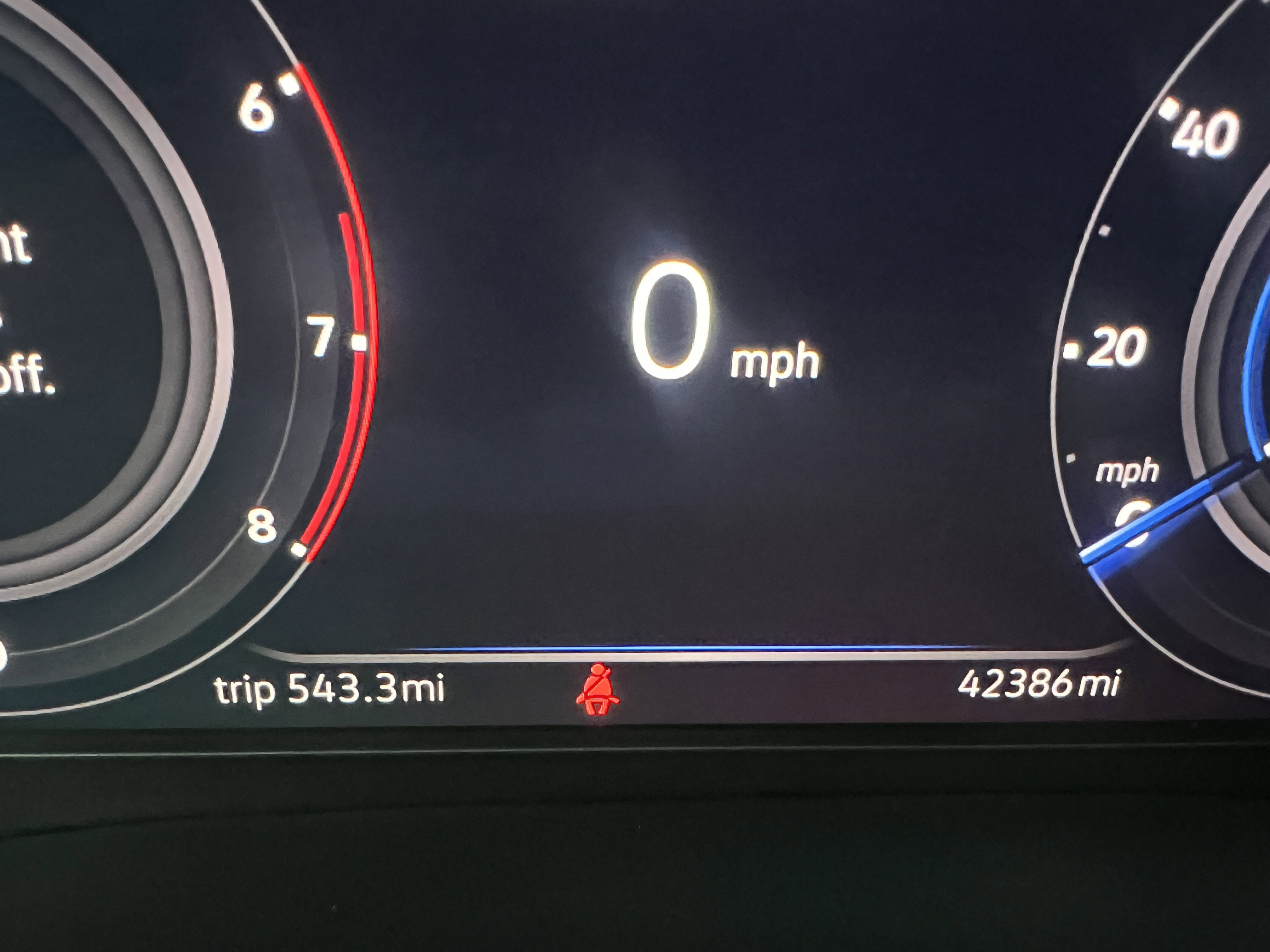 2023 Volkswagen Atlas 3.6L V6 SE w/Technology w/panoramic sunroof