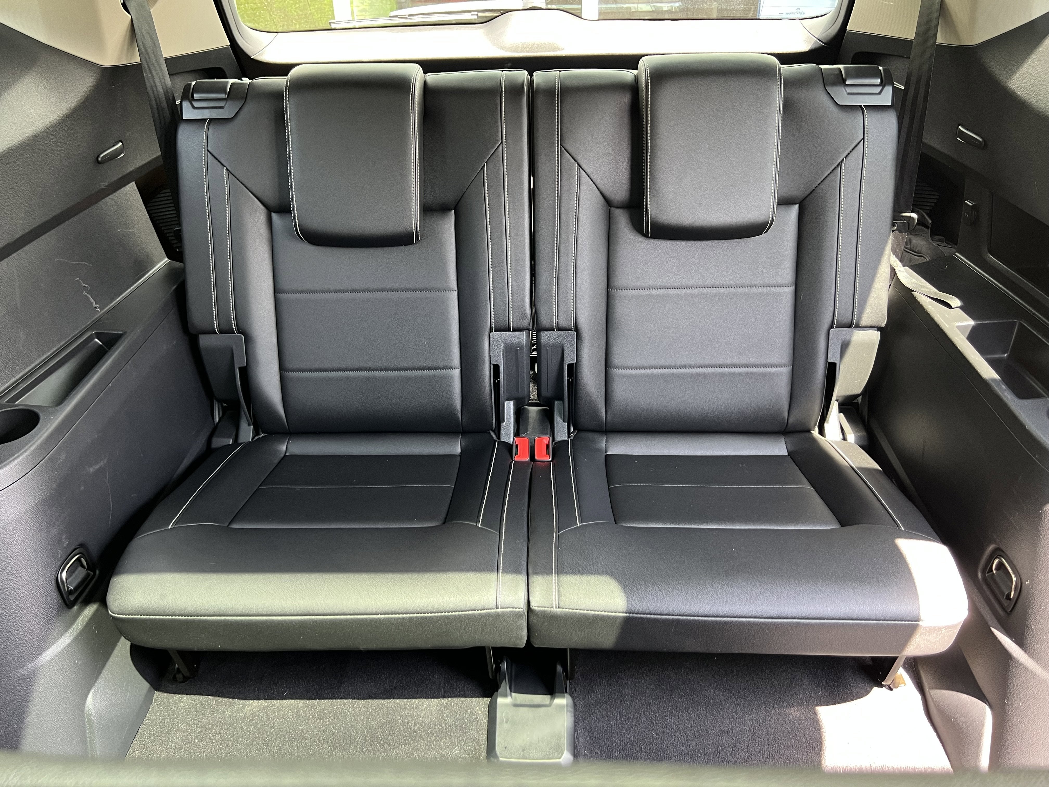 2023 Volkswagen Atlas 3.6L V6 SE w/Technology W/Panoramic Sunroof