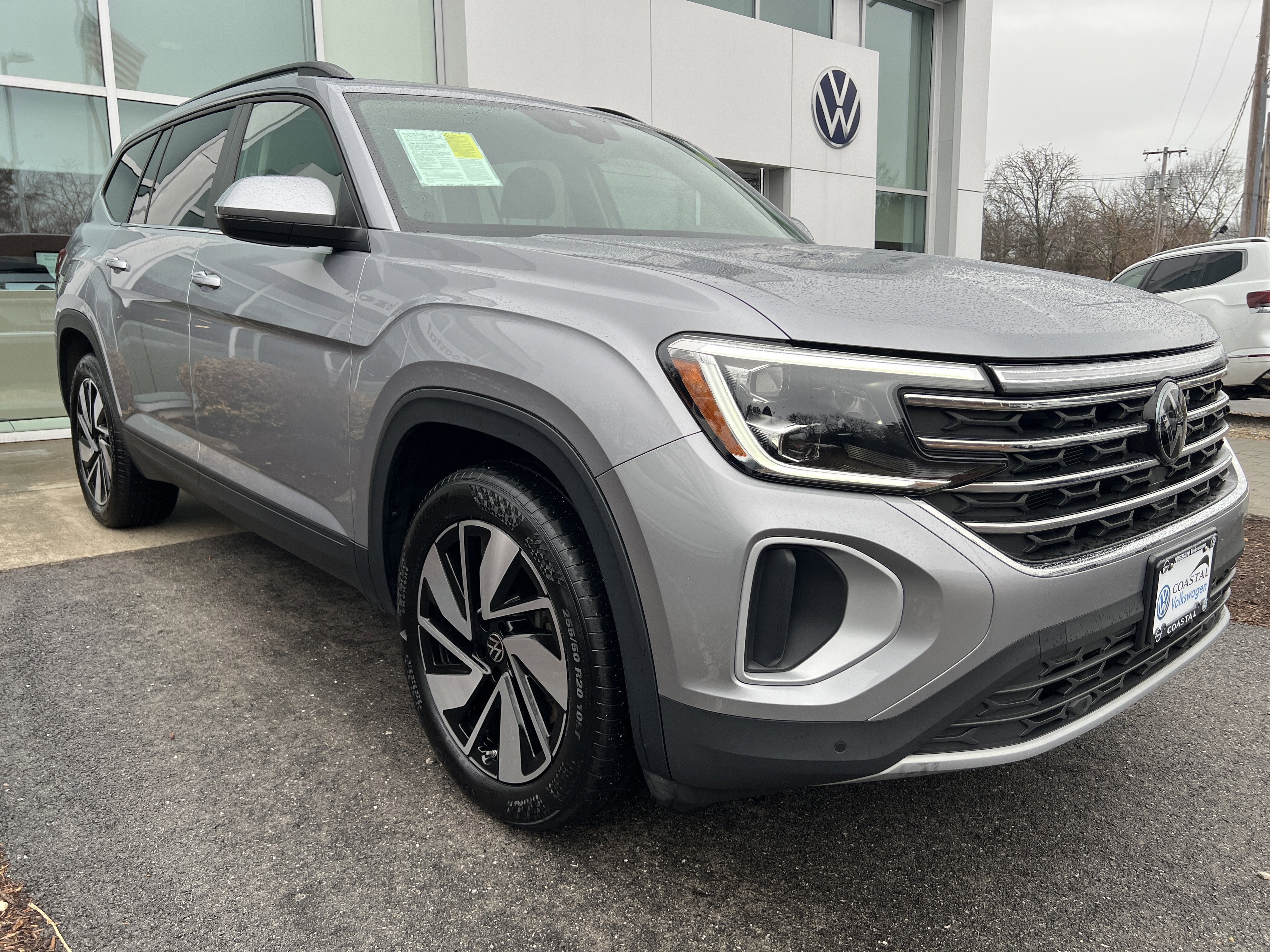 2024 Volkswagen Atlas 2.0T SE w/Technology