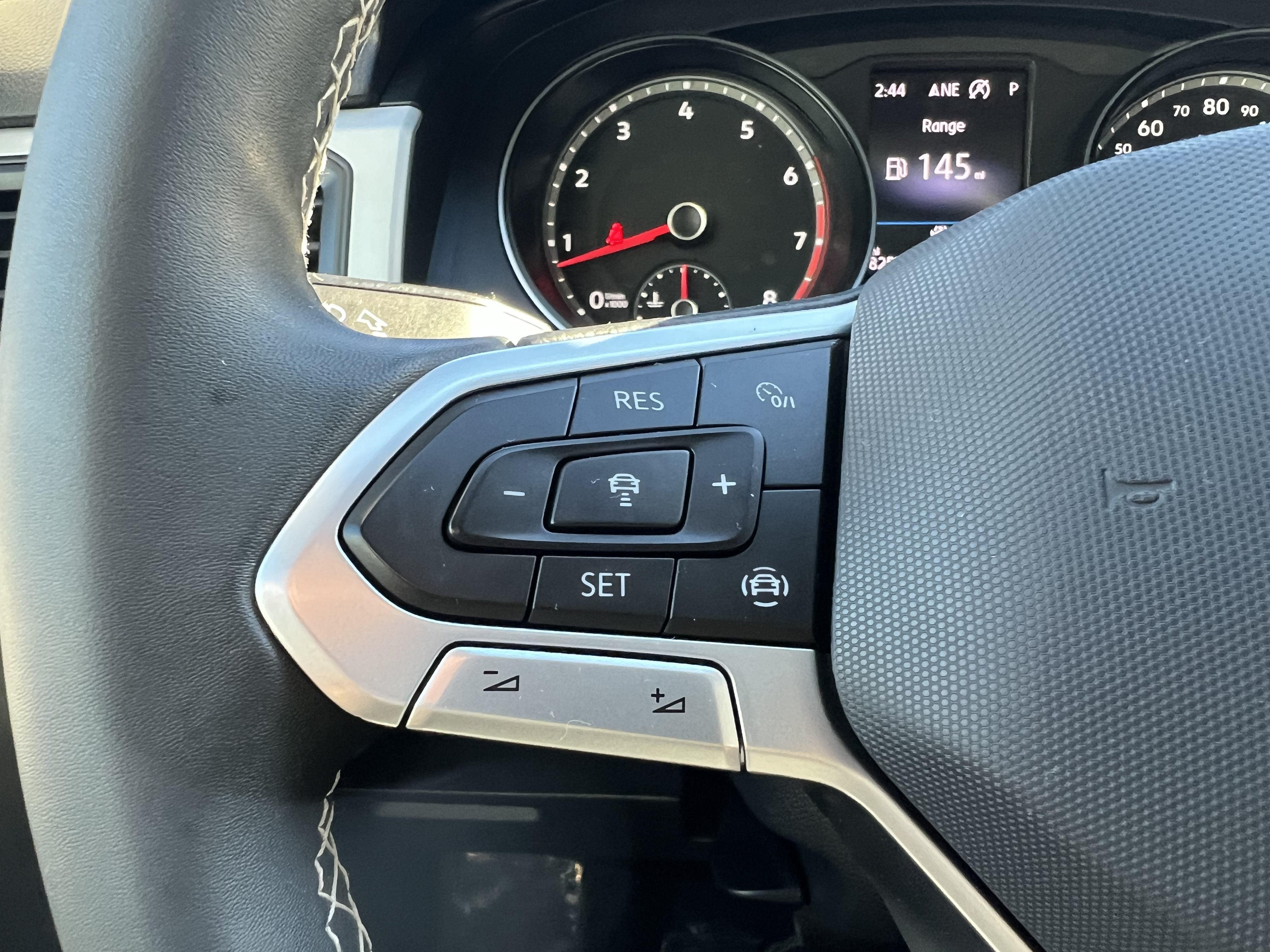 2021 Volkswagen Atlas 3.6L V6 SE w/Technology