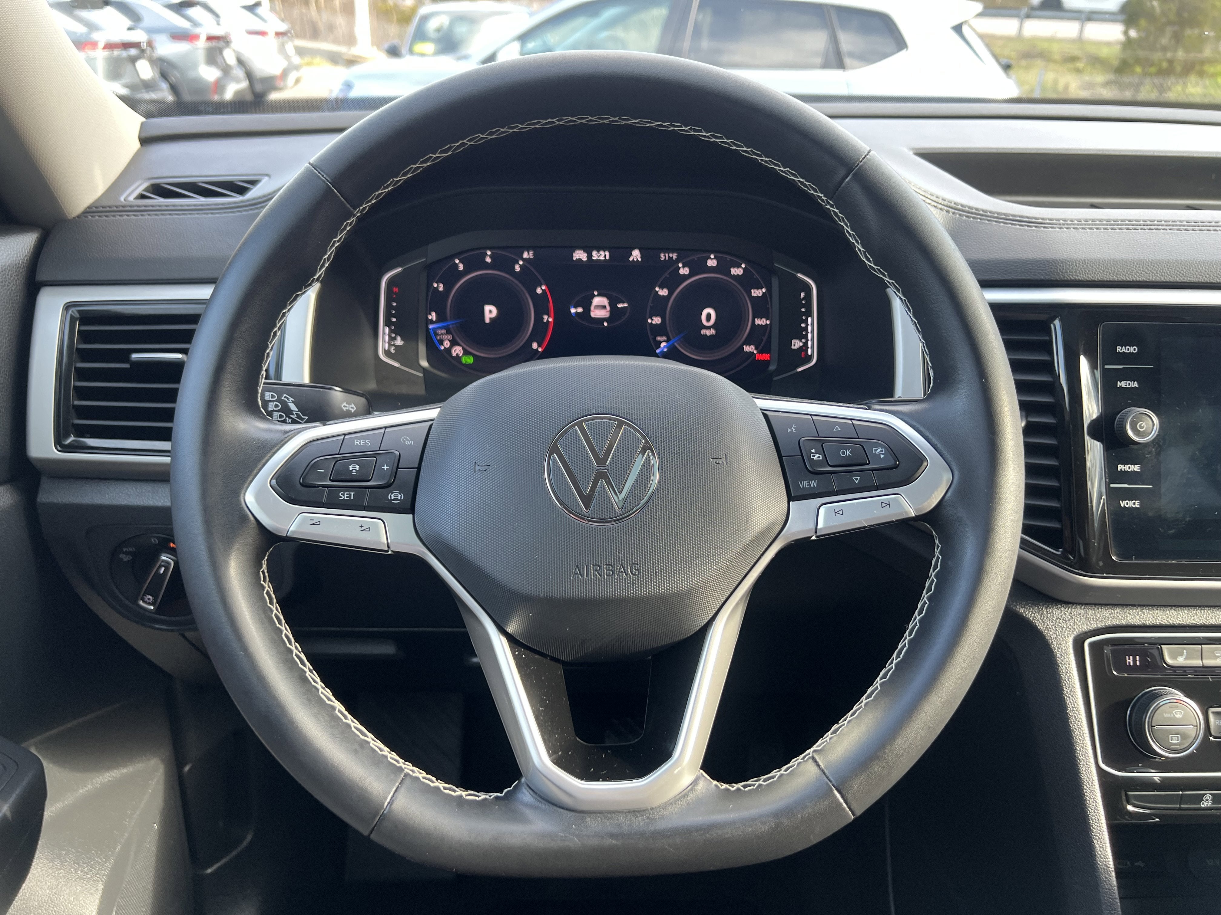 2023 Volkswagen Atlas 3.6L V6 SE w/Technology