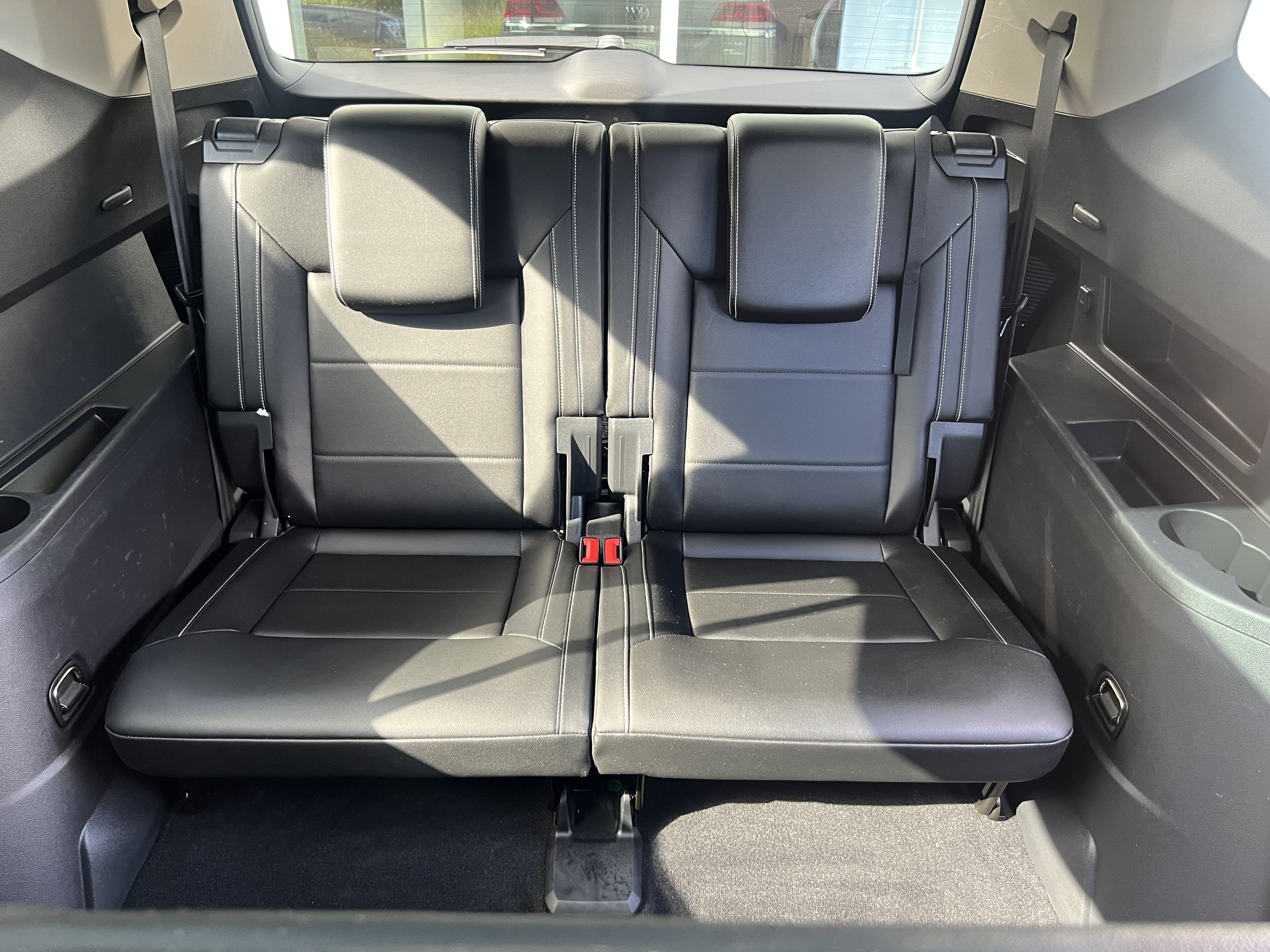 2023 Volkswagen Atlas 3.6L V6 SE w/Technology w/sunroof