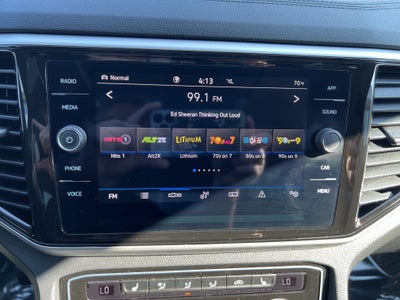 2023 Volkswagen Atlas 3.6L V6 SE w/Technology W/Panoramic Sunroof & Captains Chairs