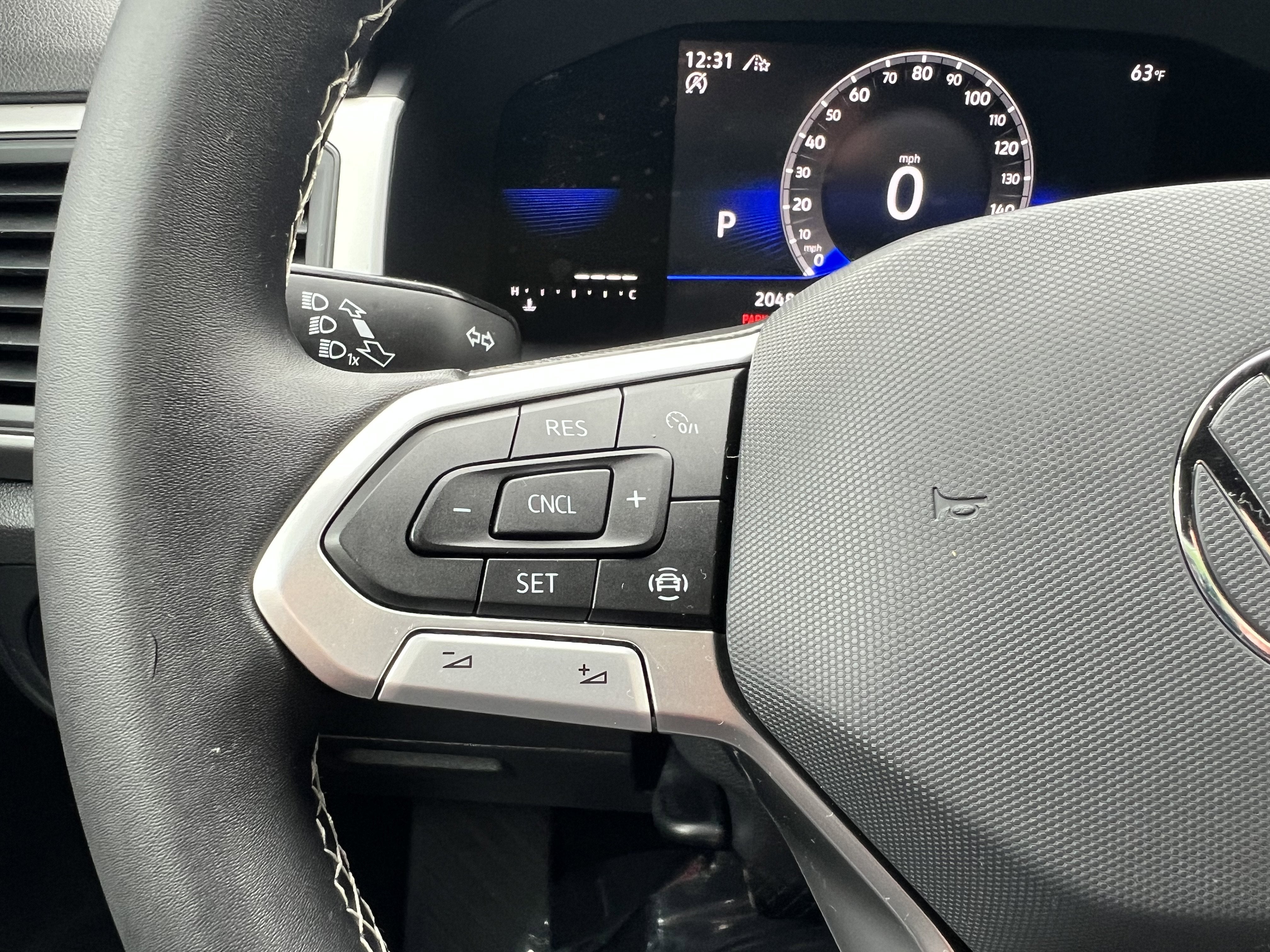 2023 Volkswagen Atlas Cross Sport 2.0T SE