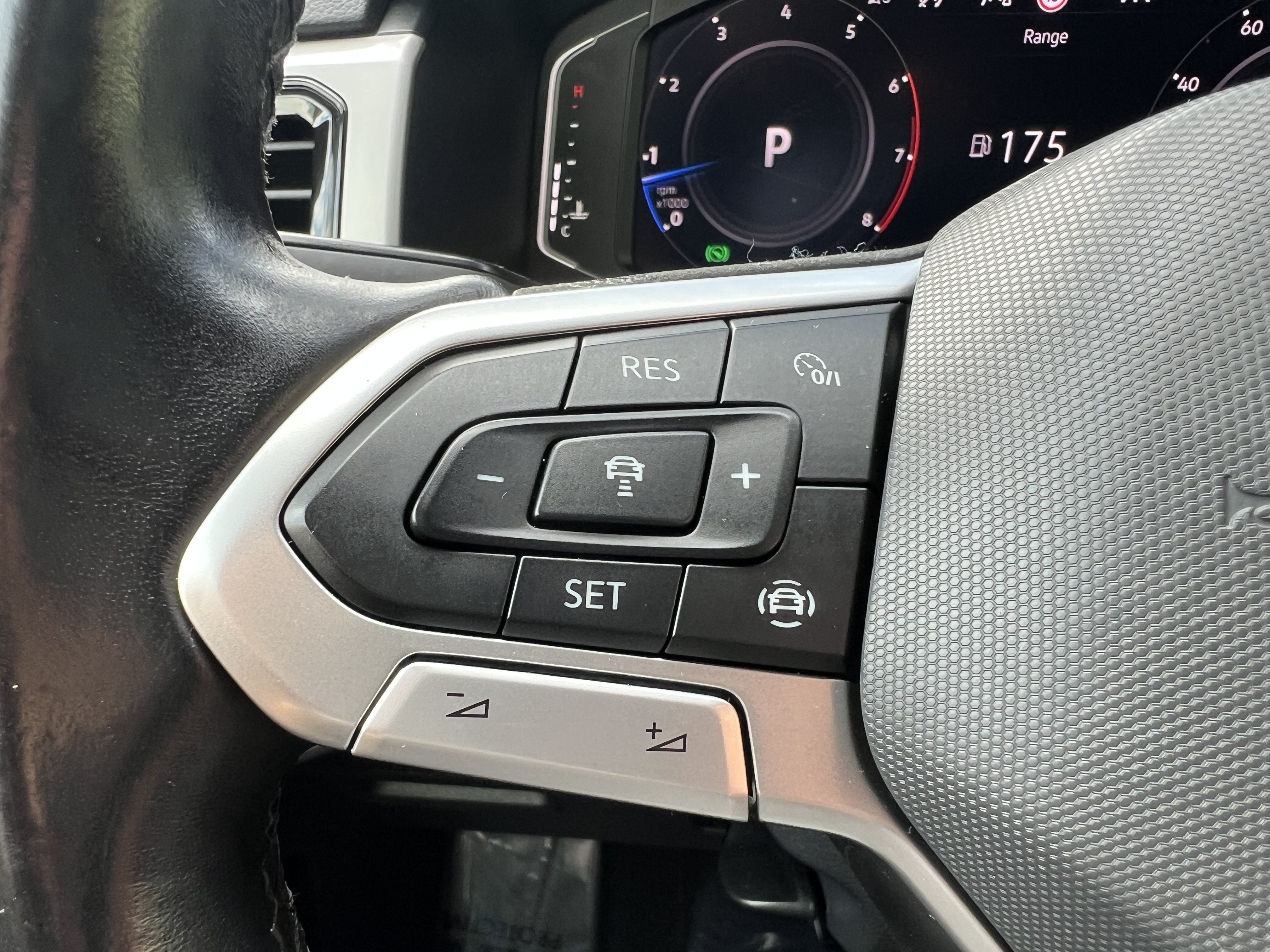 2020 Volkswagen Atlas Cross Sport 3.6L V6 SEL Premium