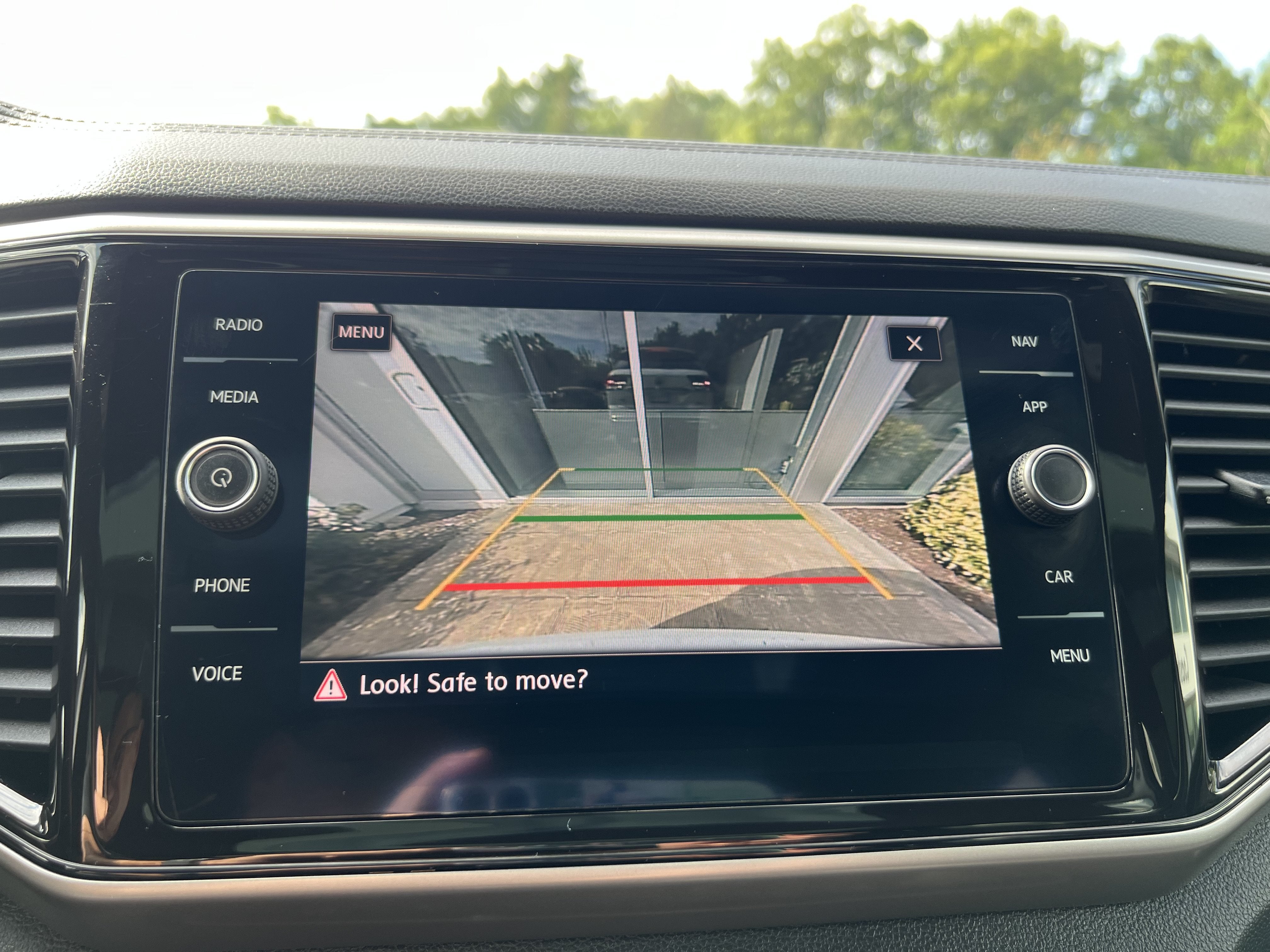 2020 Volkswagen Atlas Cross Sport 3.6L V6 SEL Premium