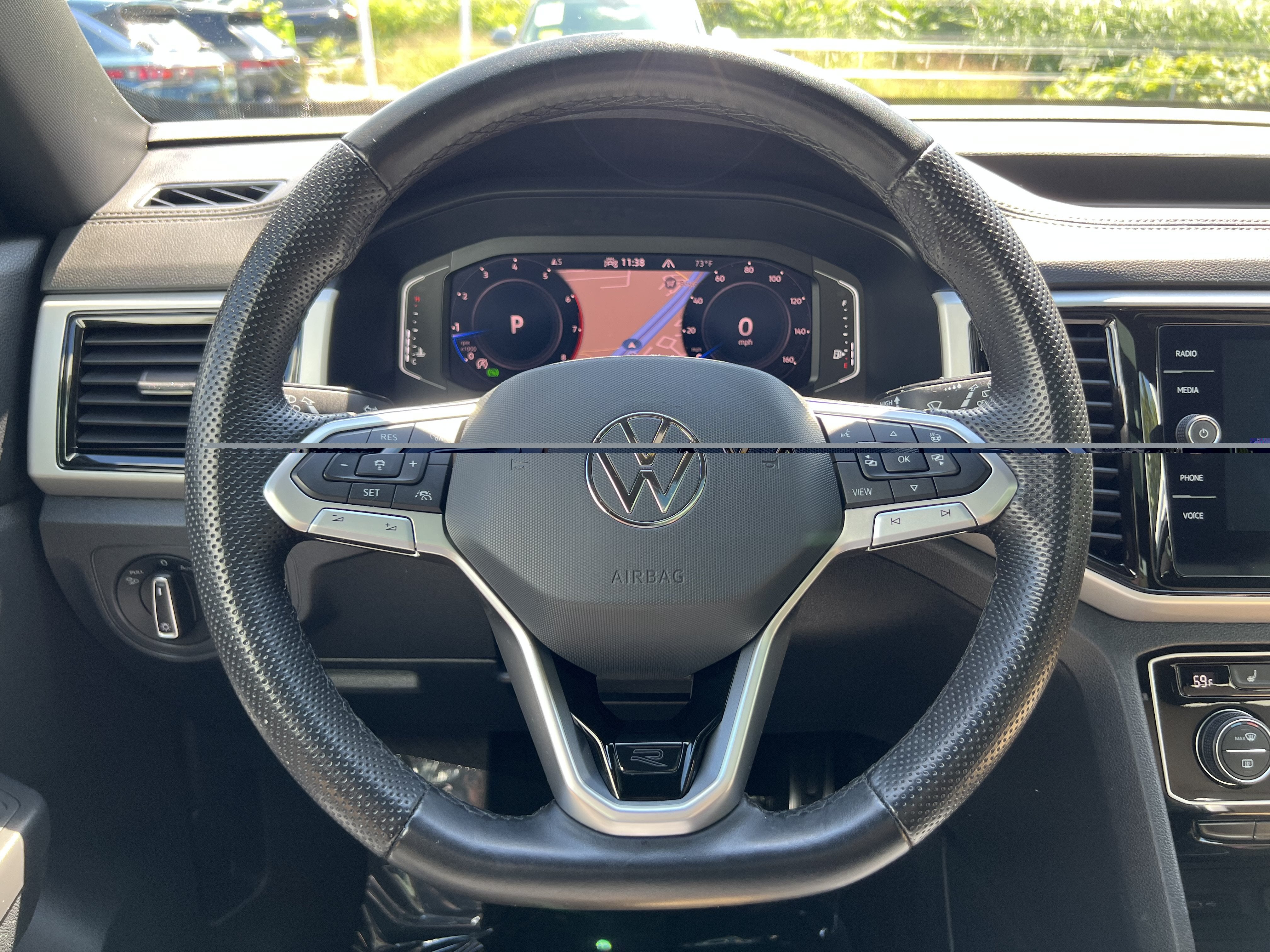 2023 Volkswagen Atlas Cross Sport 2.0T SEL R-Line Black