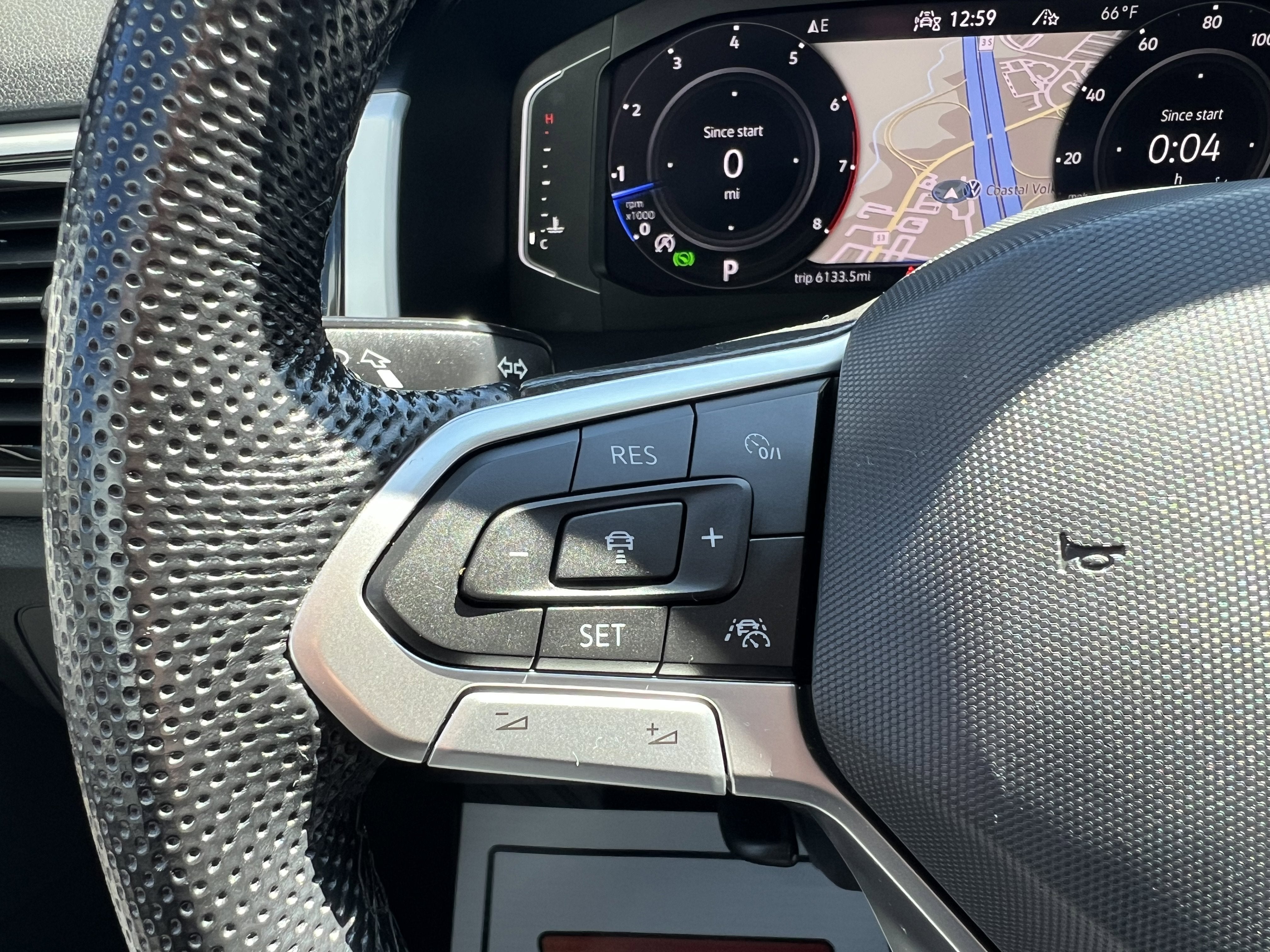 2023 Volkswagen Atlas 3.6L V6 SEL R-Line Black