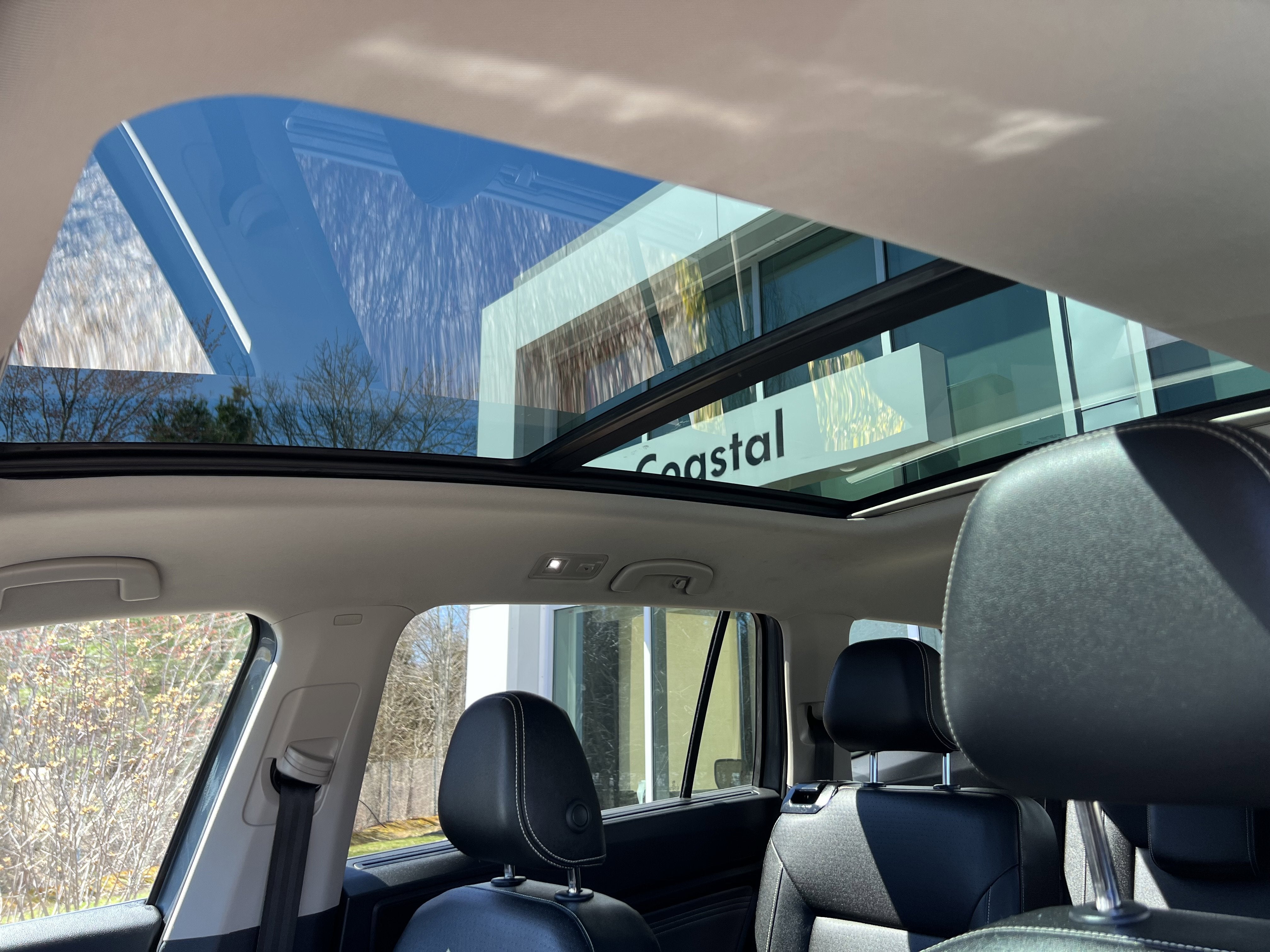 2023 Volkswagen Atlas 3.6L V6 SEL R-Line Black