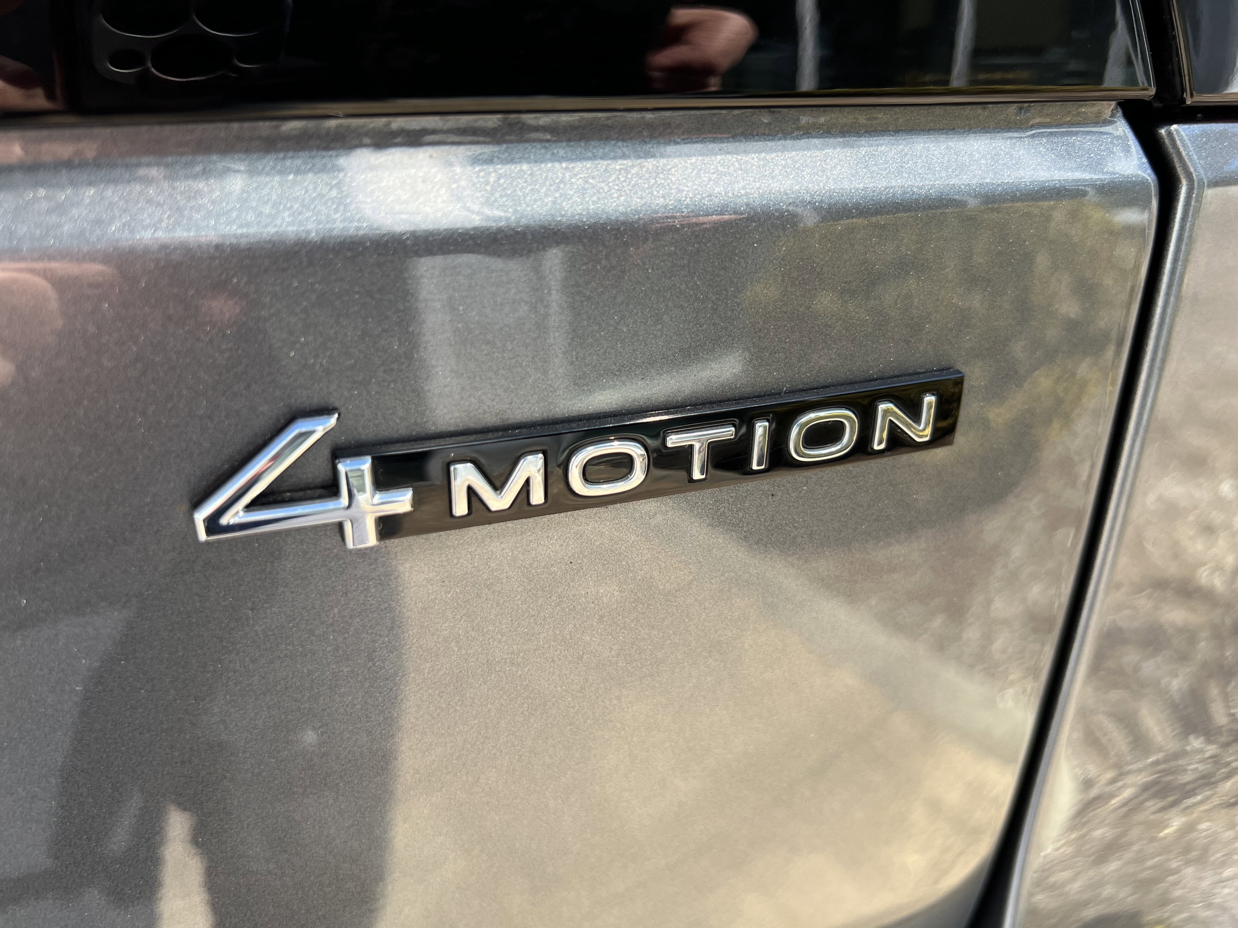 2023 Volkswagen Atlas 3.6L V6 SEL R-Line Black