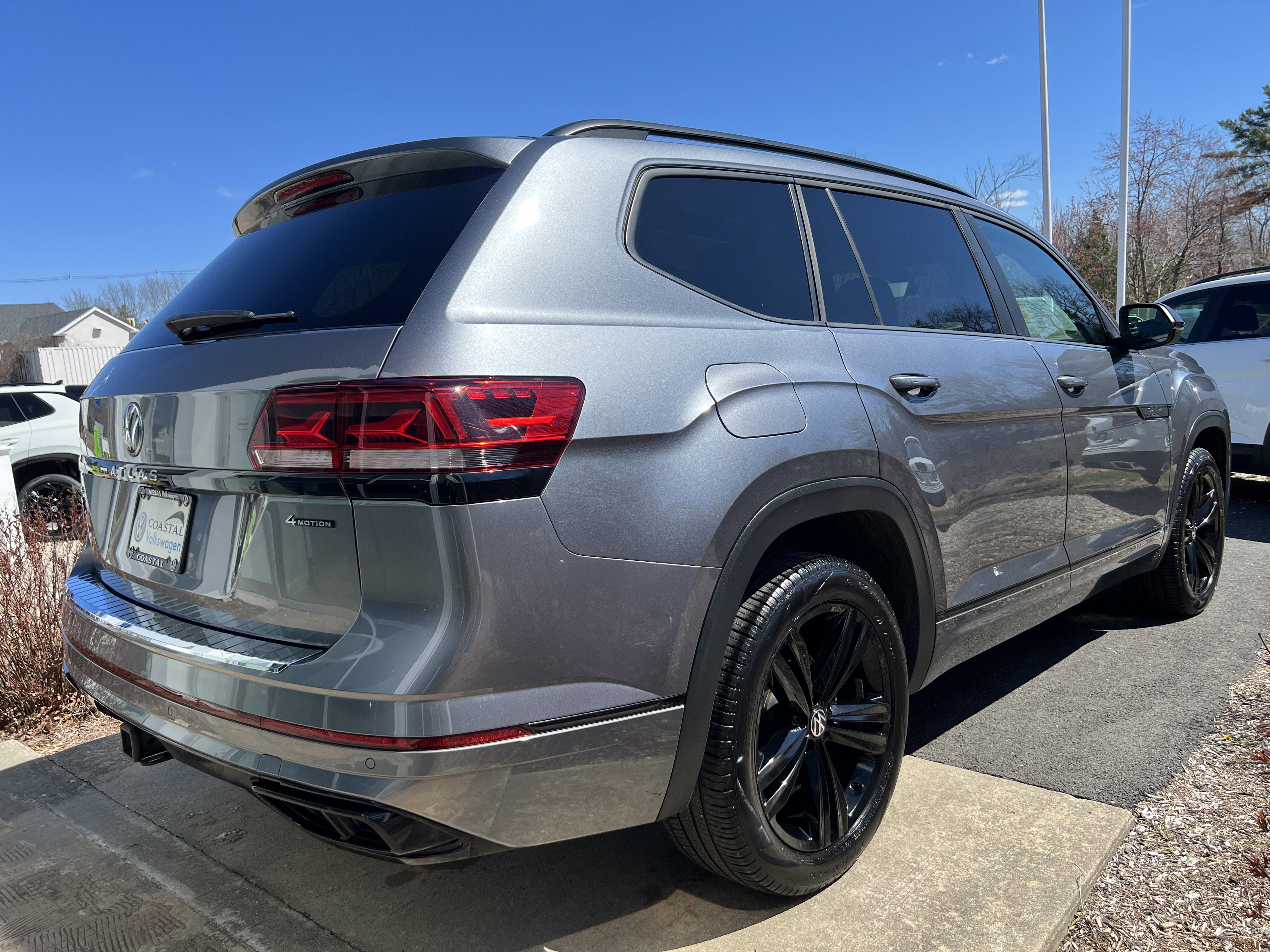 2023 Volkswagen Atlas 3.6L V6 SEL R-Line Black
