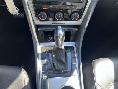 2013 Volkswagen Passat TDI SE w/Sunroof