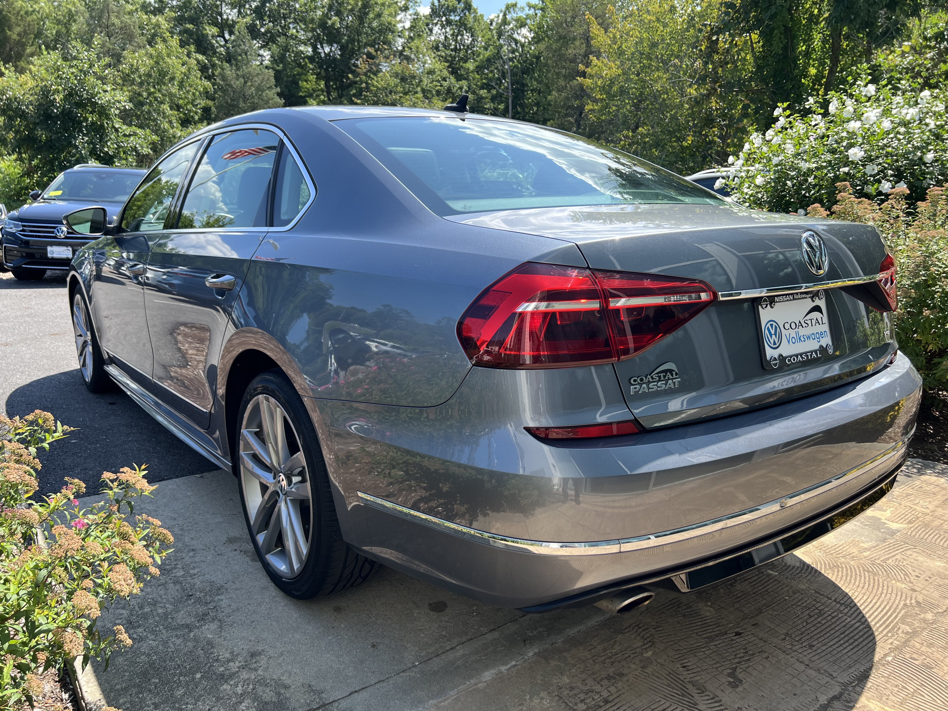 2017 Volkswagen Passat R-Line w/Comfort Pkg