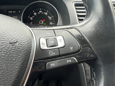 2017 Volkswagen Passat 1.8T SE w/Technology