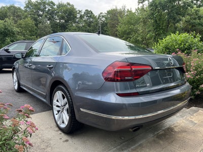 2017 Volkswagen Passat 1.8T SE w/Technology