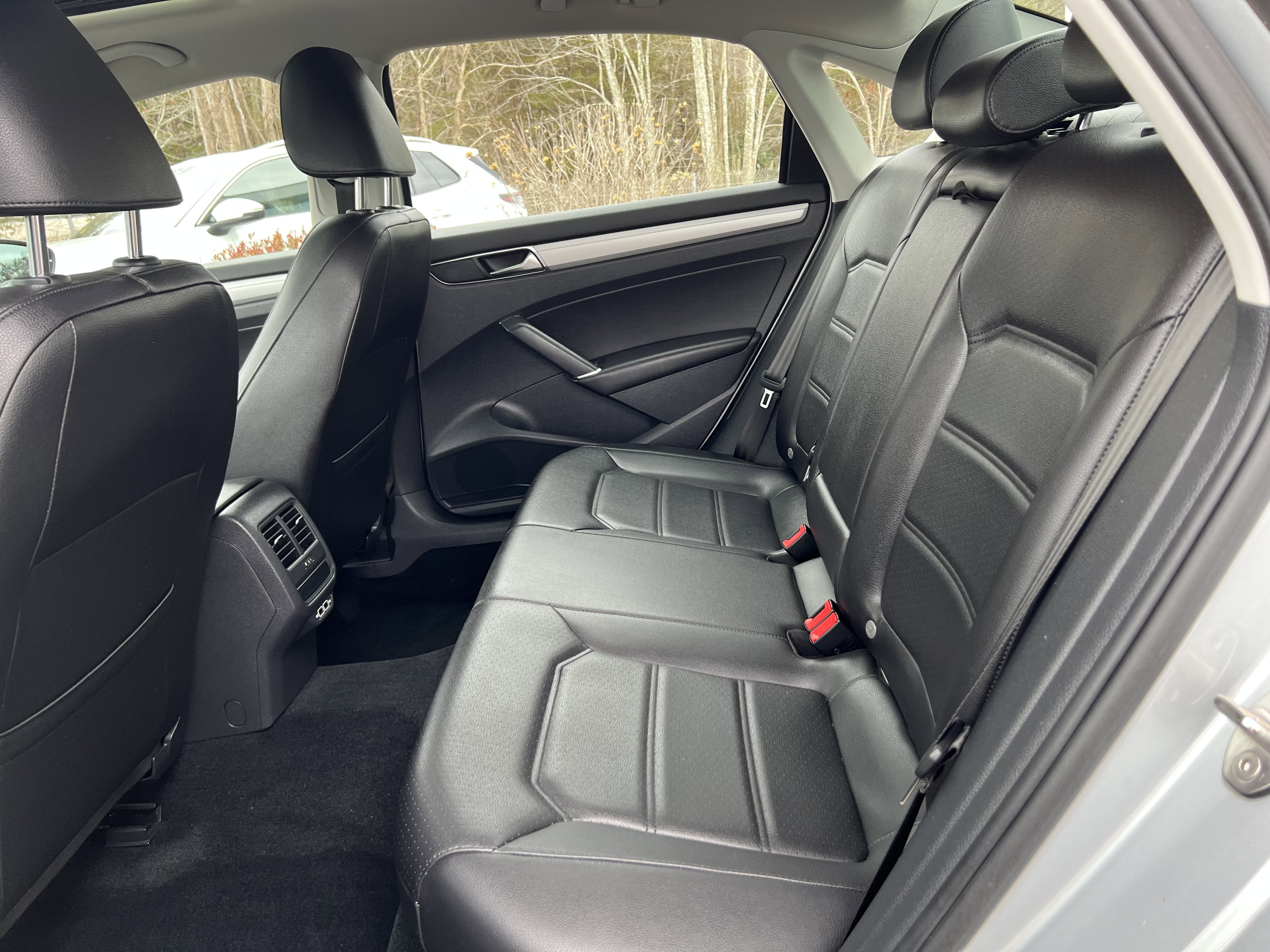2019 Volkswagen Passat 2.0T Wolfsburg Edition