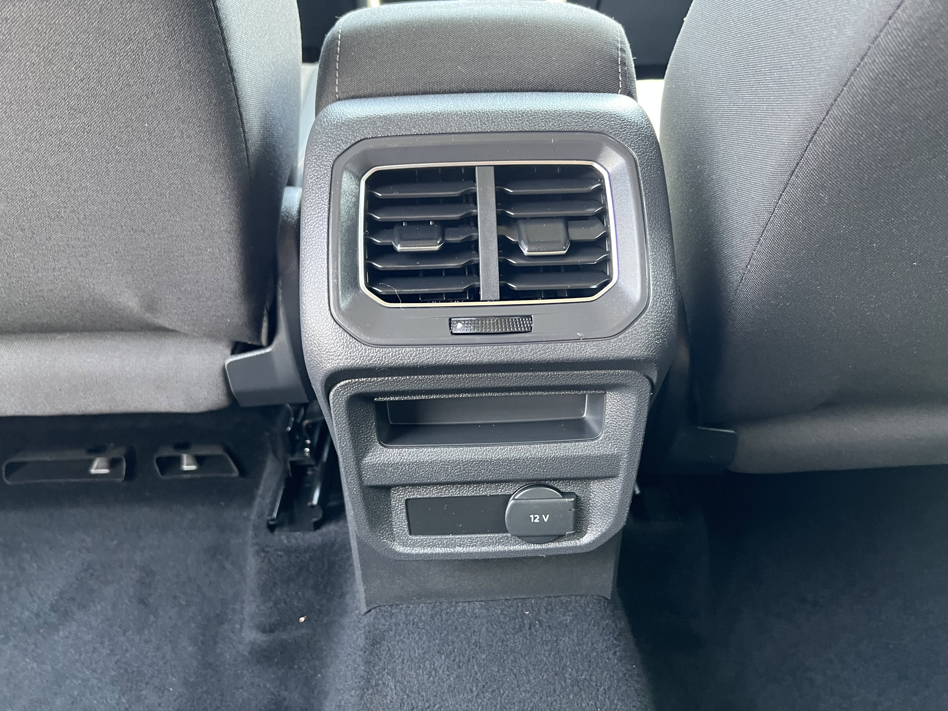 2018 Volkswagen Tiguan S