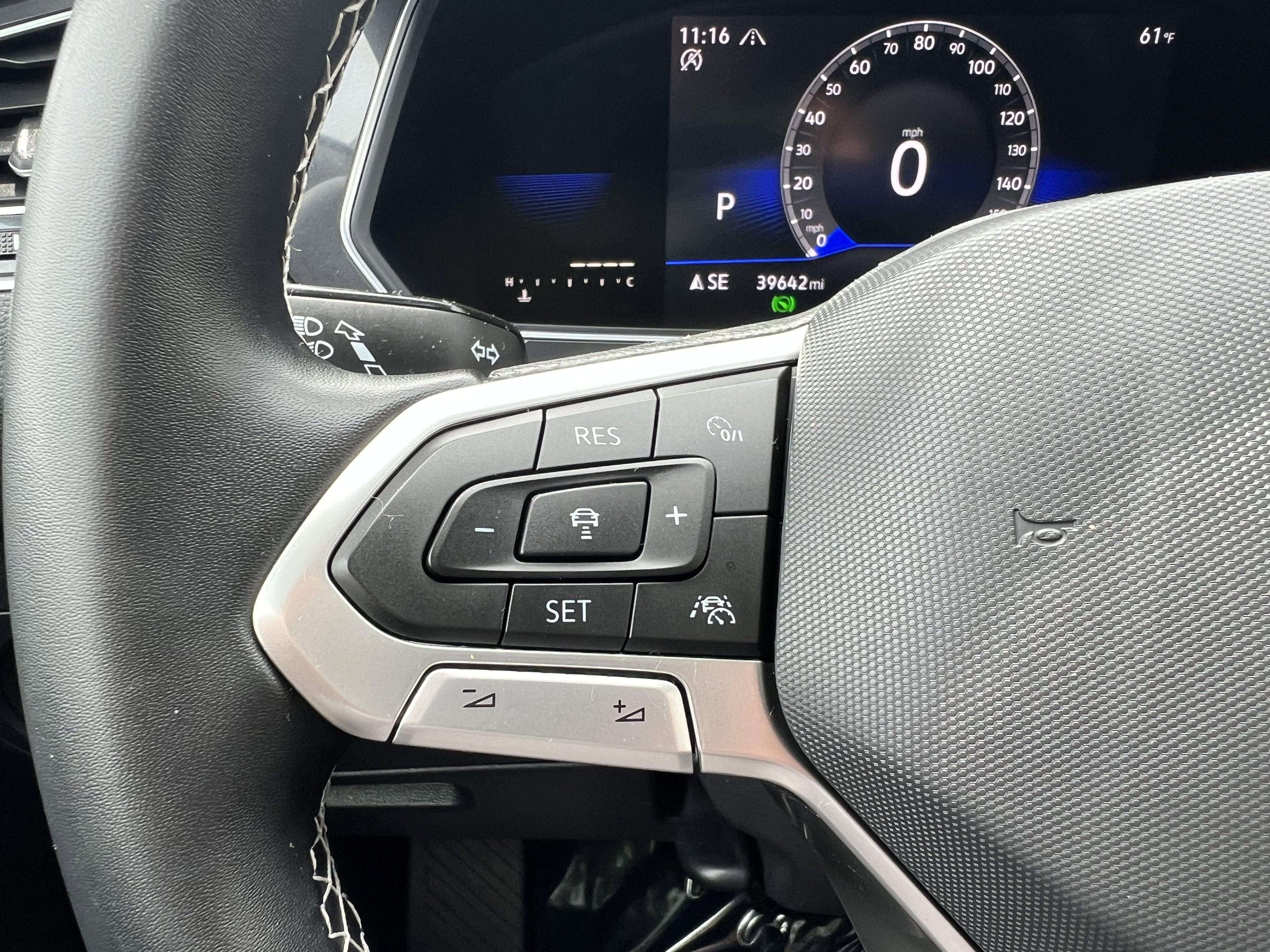 2022 Volkswagen Tiguan SE