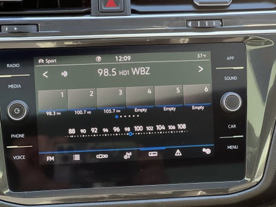 2022 Volkswagen Tiguan SE