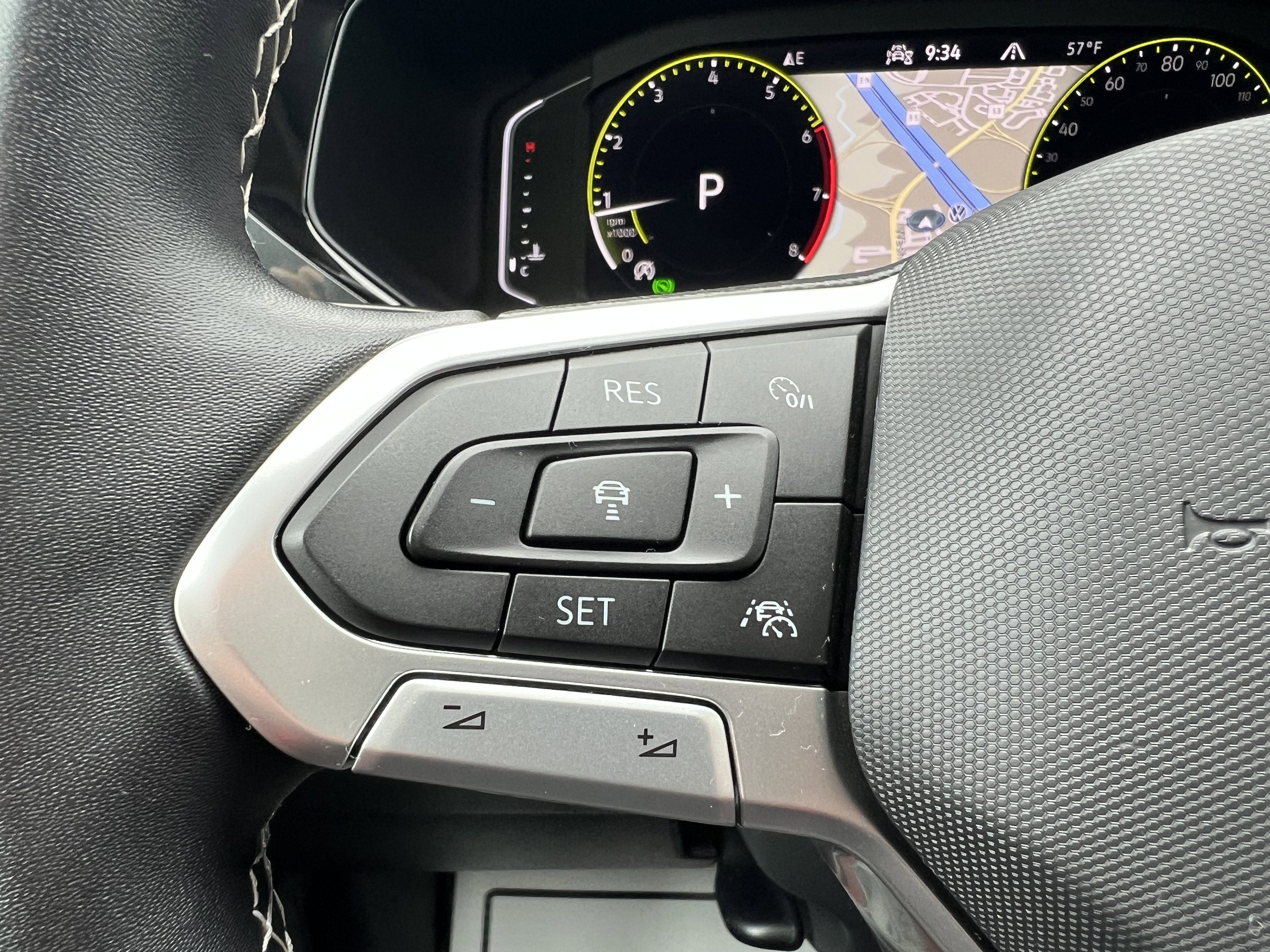 2023 Volkswagen Taos SEL