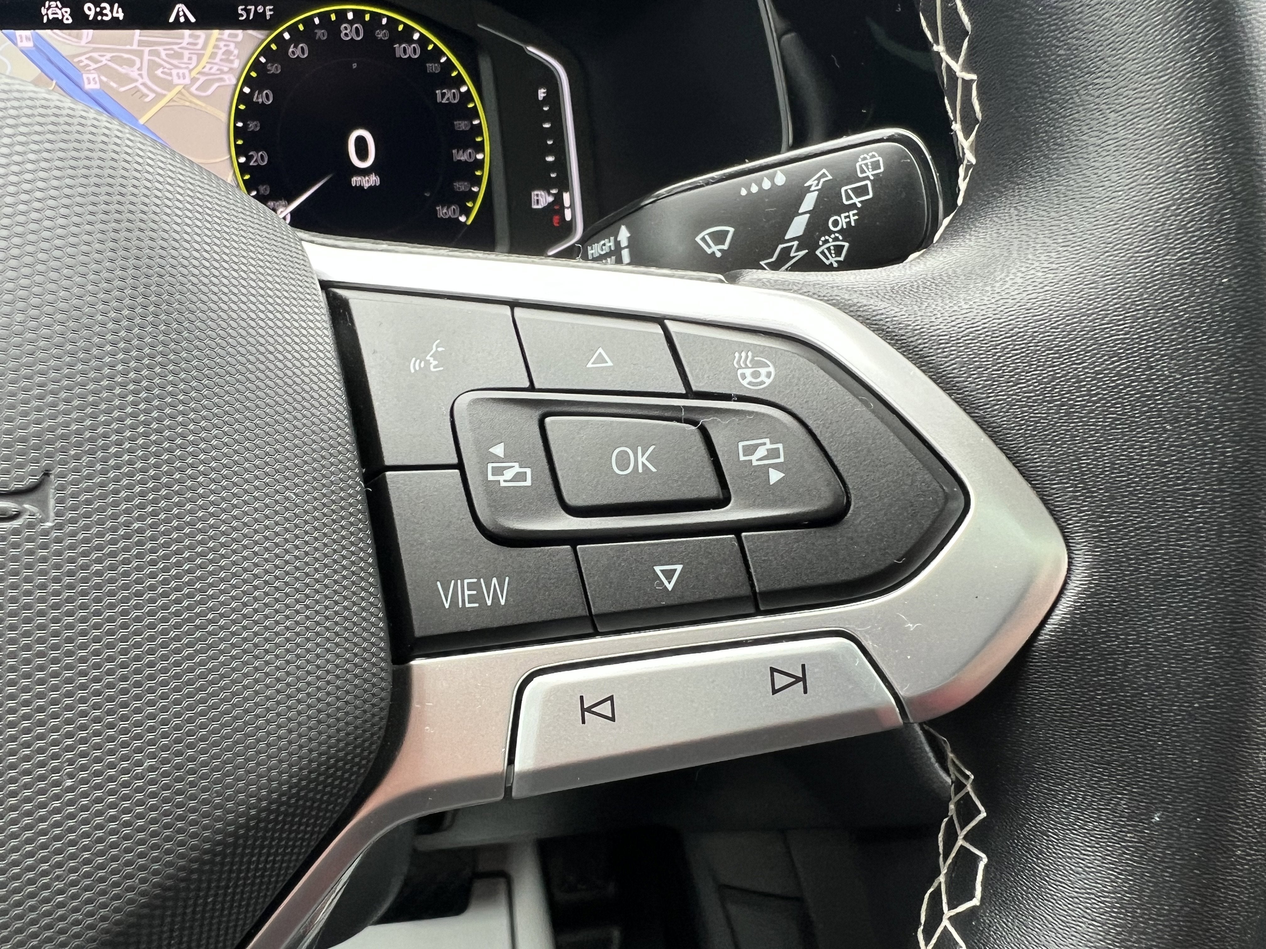 2023 Volkswagen Taos SEL