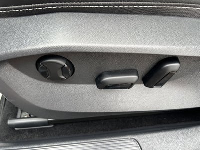 2023 Volkswagen Taos SEL