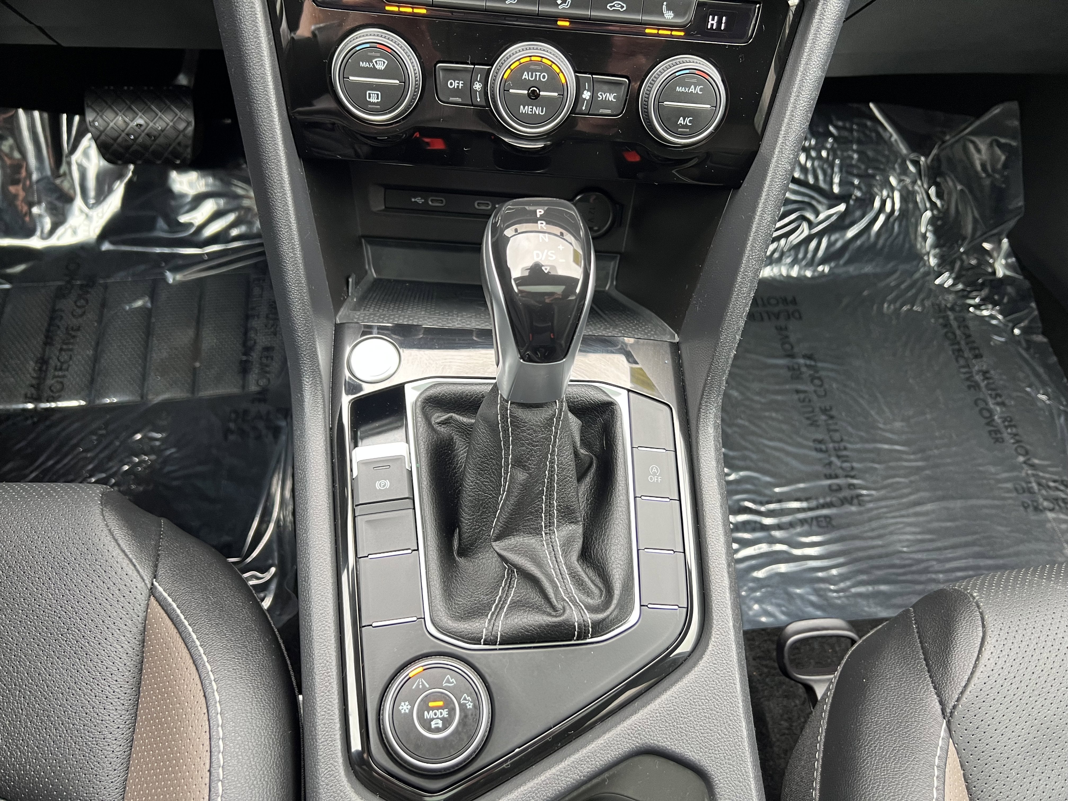 2023 Volkswagen Taos SEL