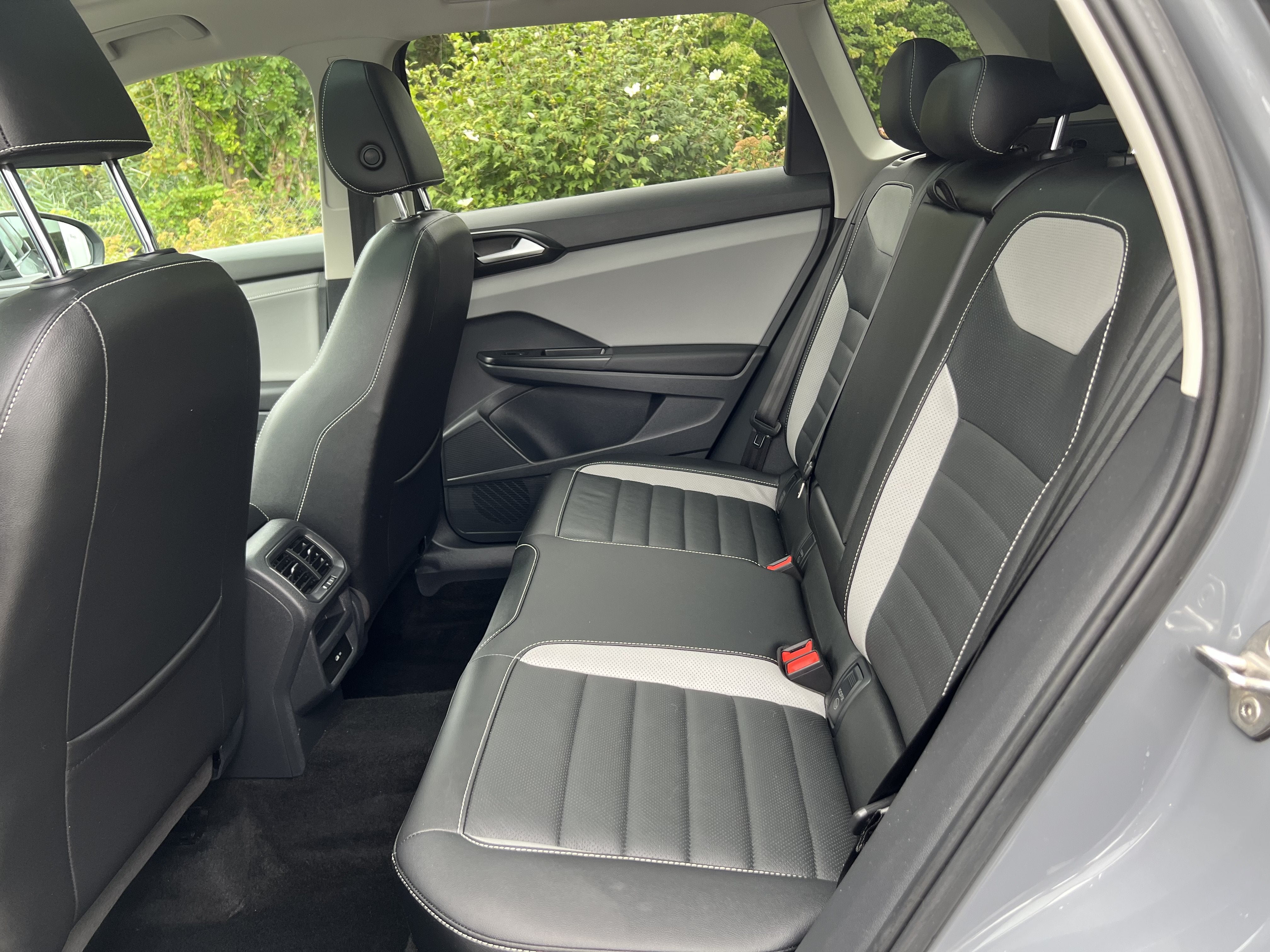 2023 Volkswagen Taos SEL
