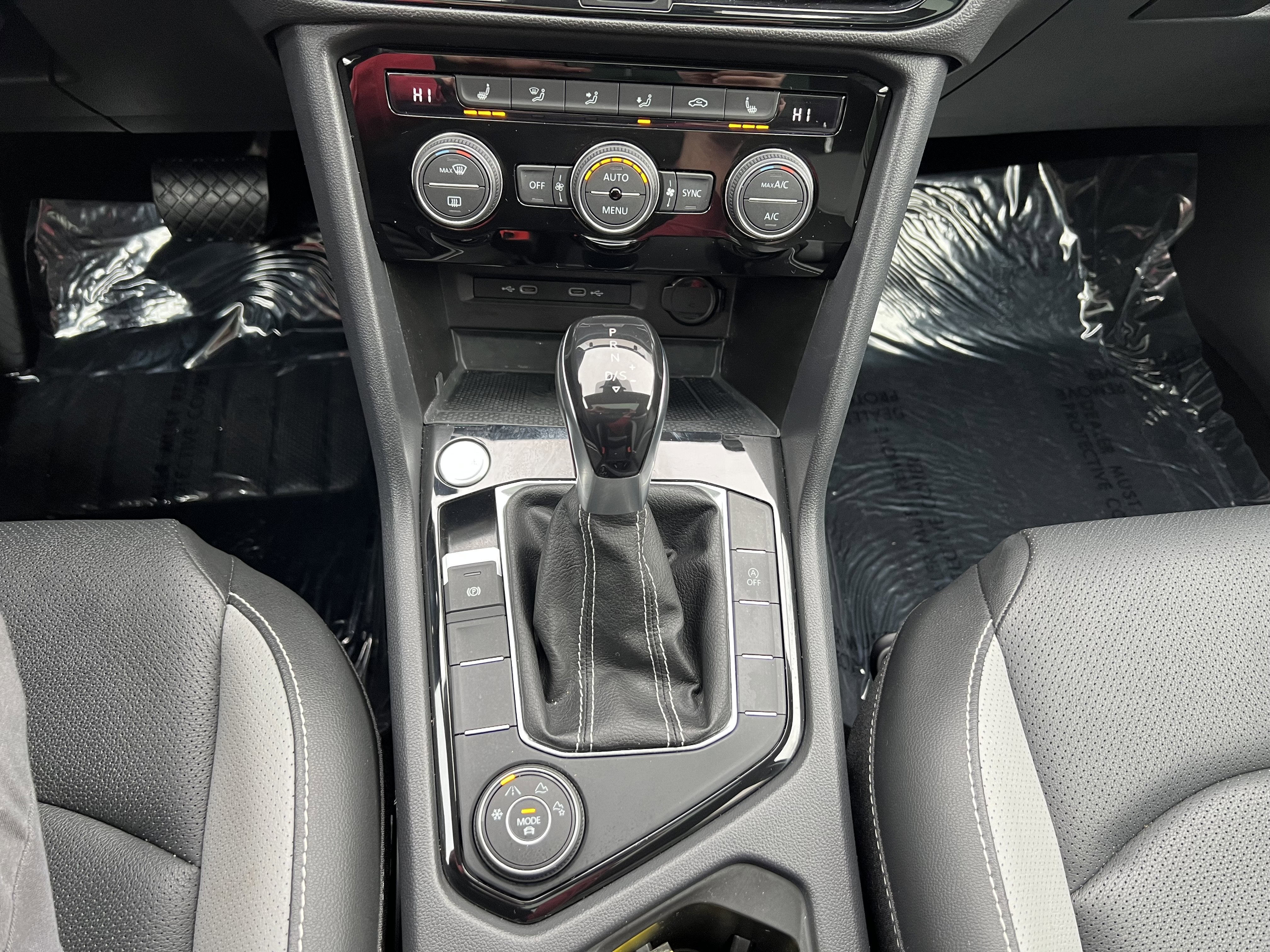 2023 Volkswagen Taos SEL