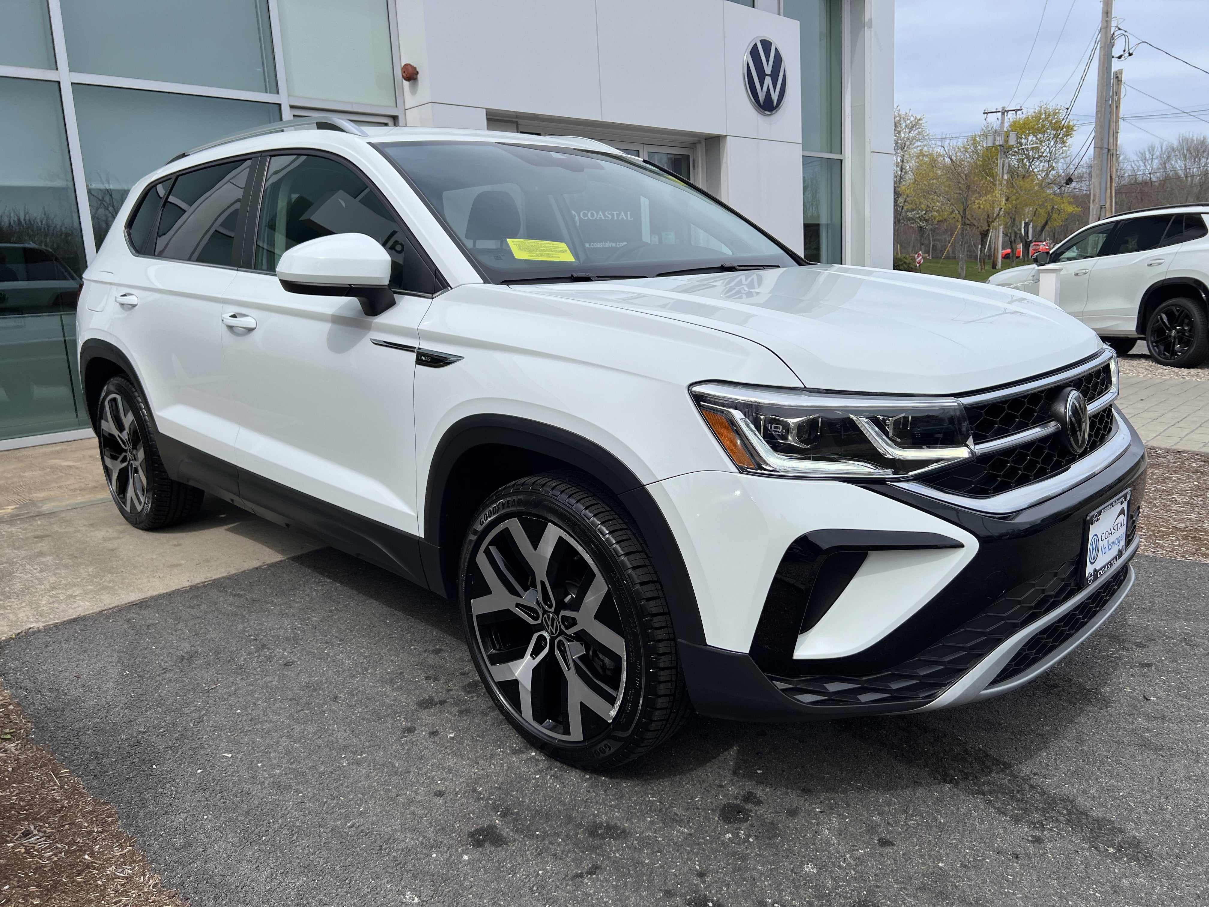 2023 Volkswagen Taos SEL