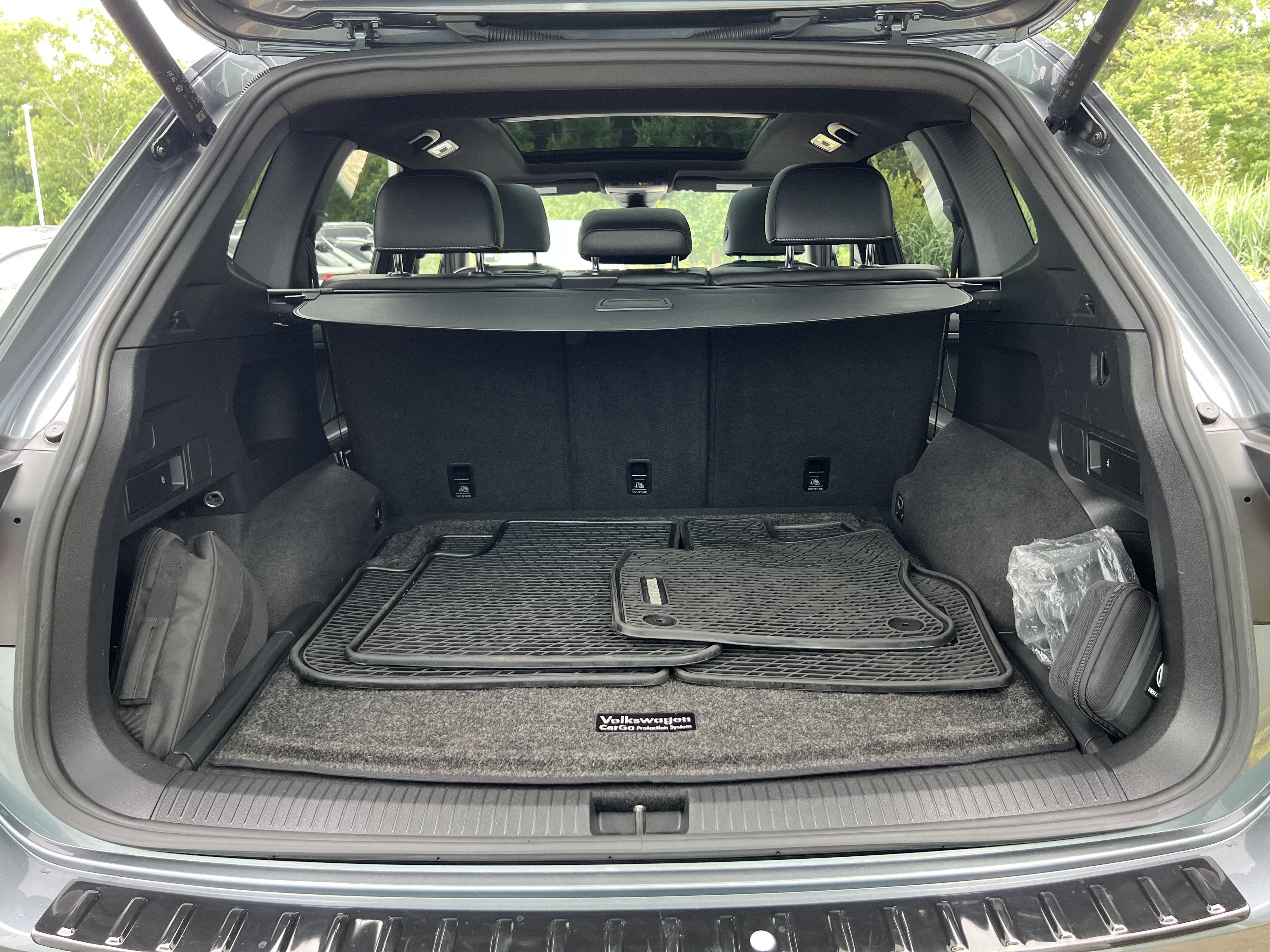 2023 Volkswagen Tiguan SEL R-Line