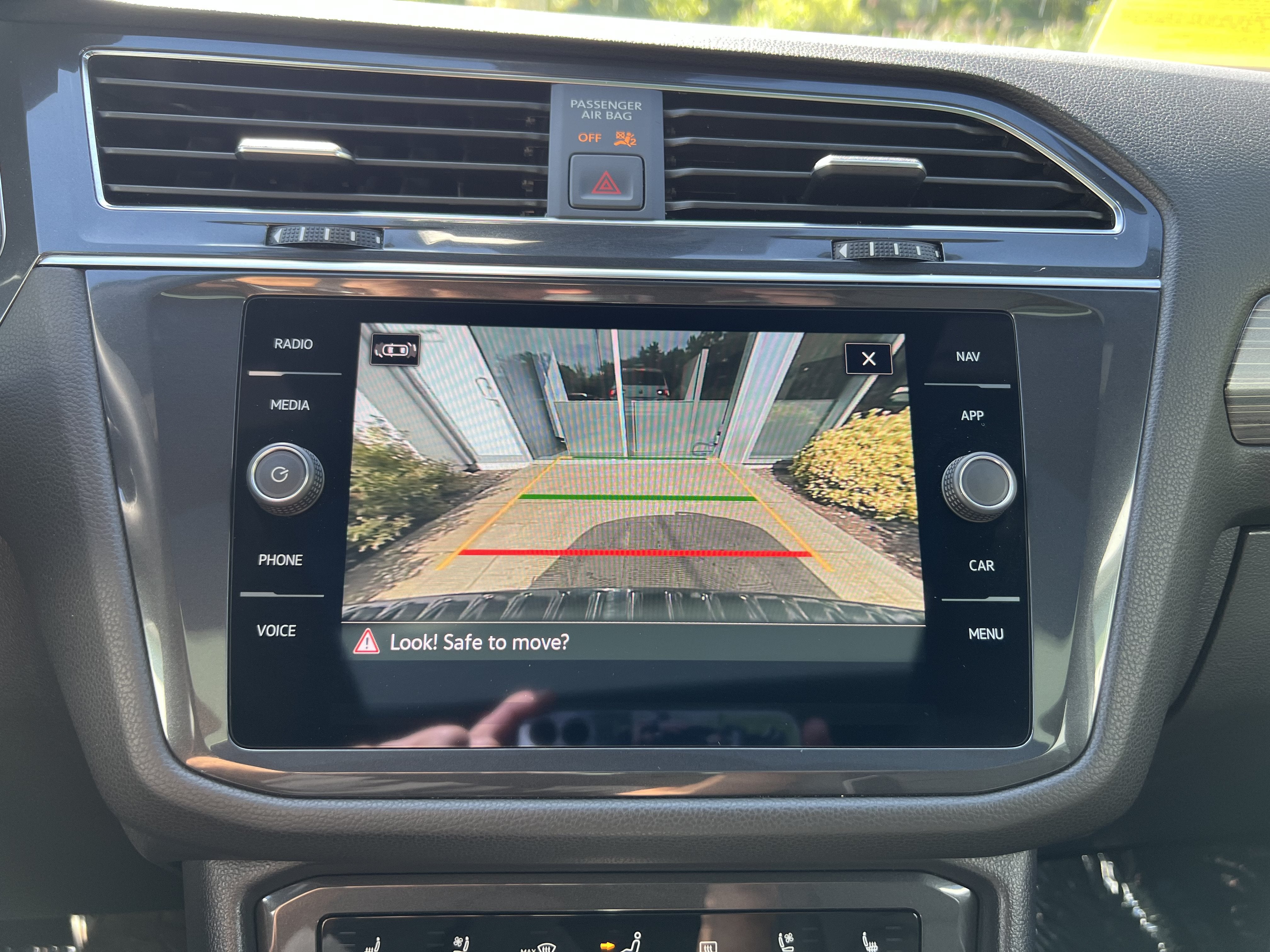 2023 Volkswagen Tiguan SEL R-Line