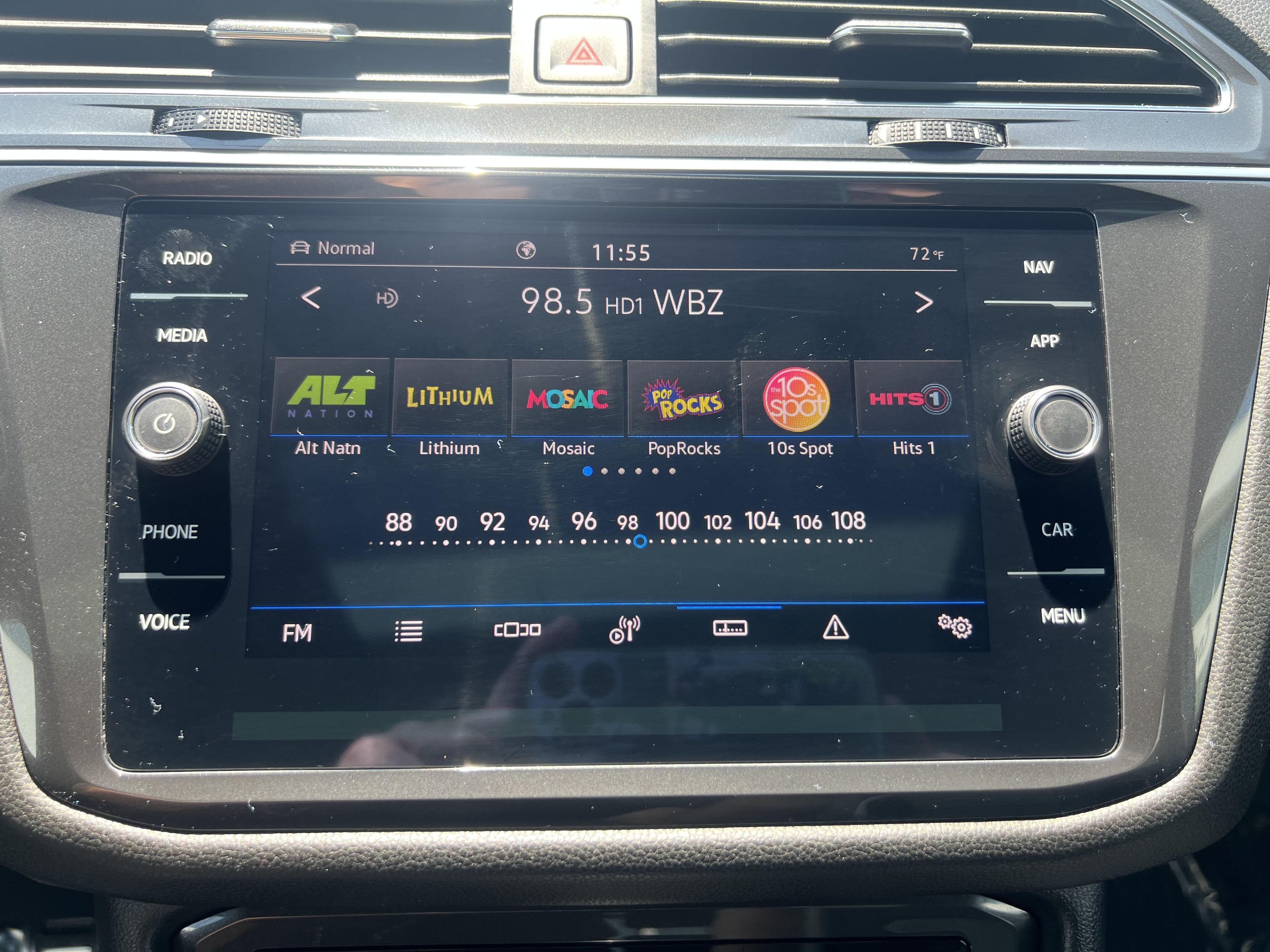 2023 Volkswagen Tiguan SEL R-Line
